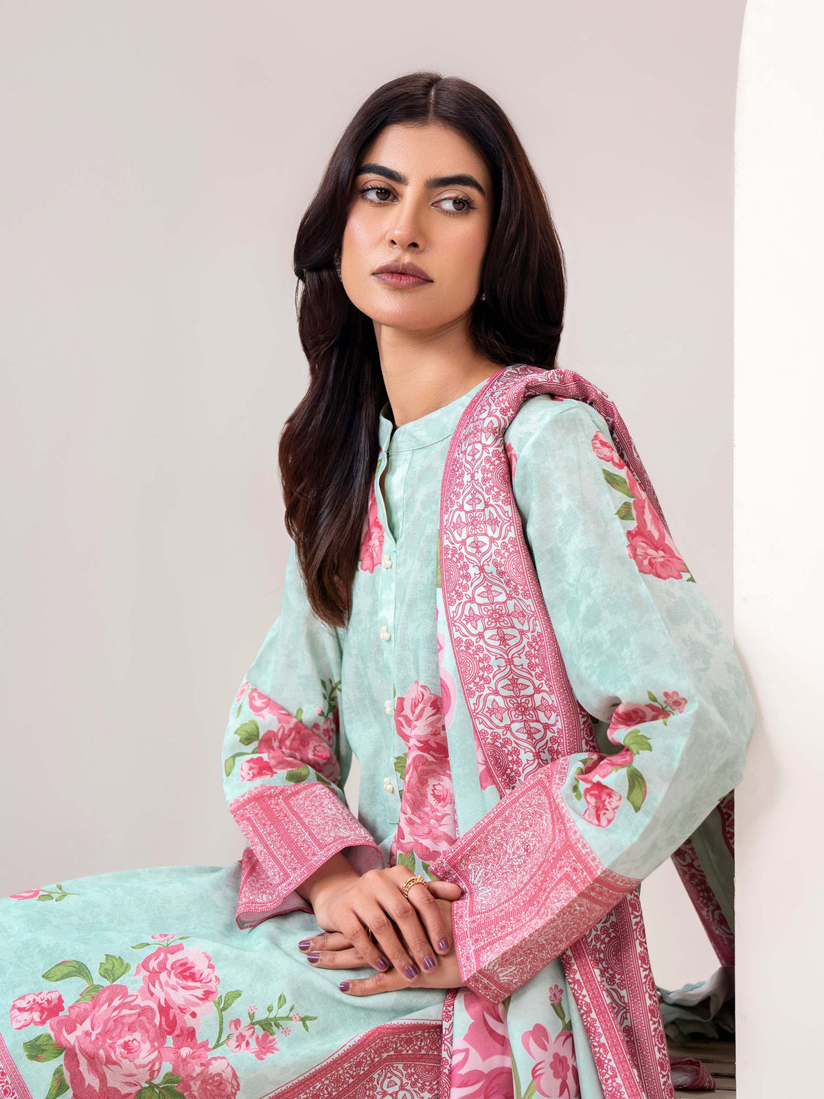 3 Piece Khaddar Suit-Printed (Unstitched)