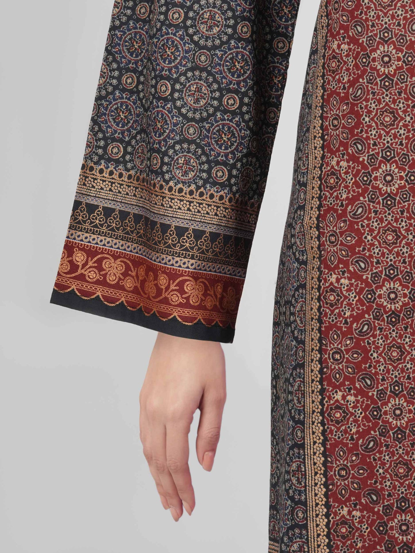 3 Piece Lawn Suit (Unstitched)