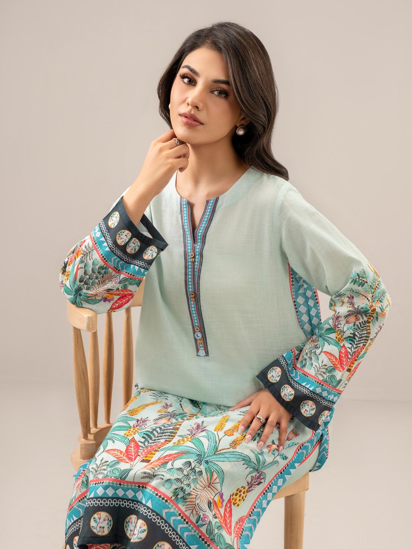 2 Piece Slub Khaddar Suit (Unstitched)