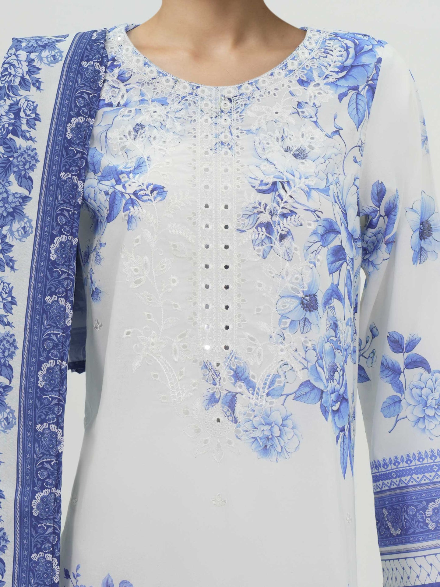 3 Piece Lawn Suit-Embroidered (Unstitched)