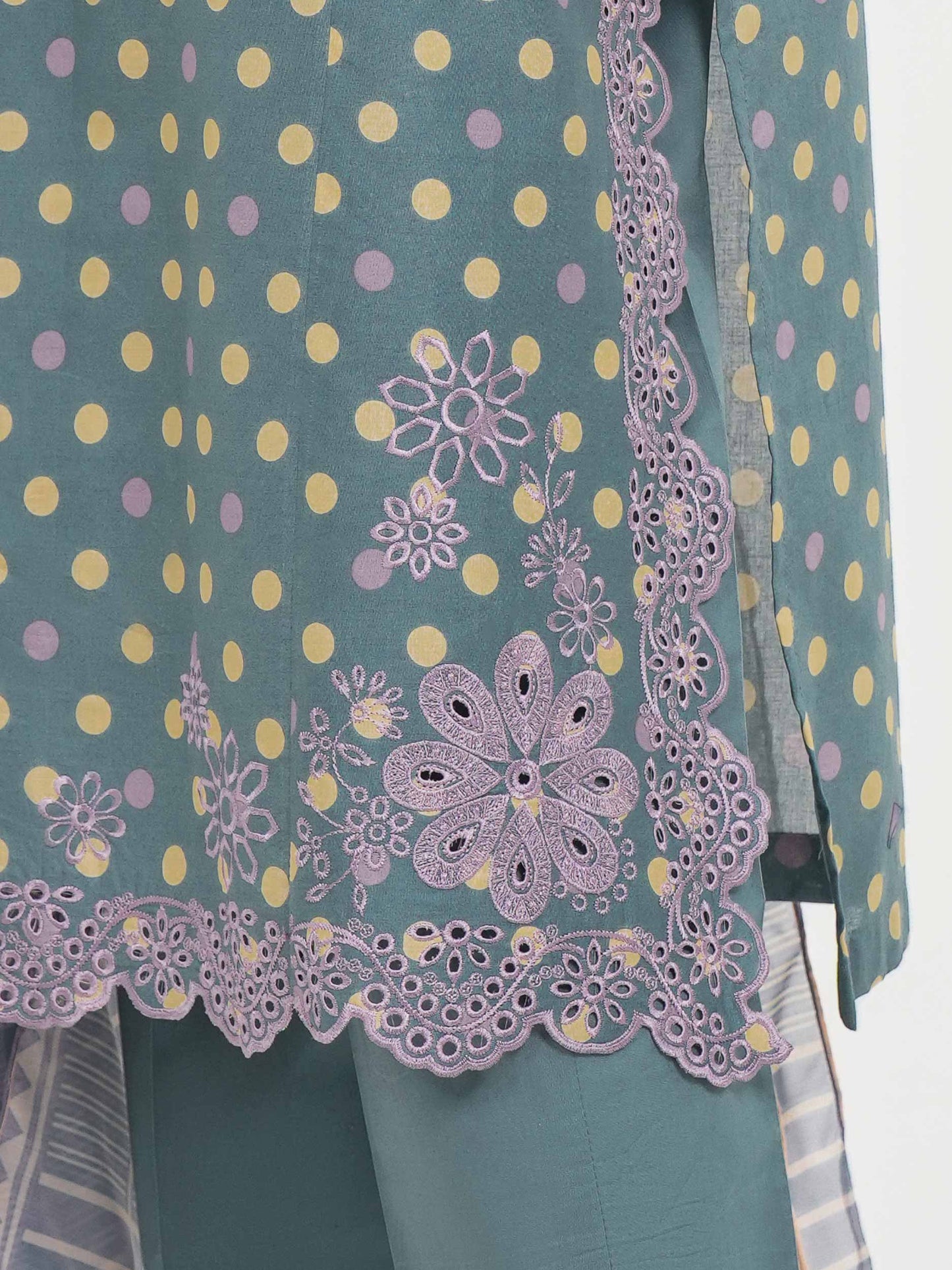 3 Piece Lawn Suit-Embroidered (Unstitched)