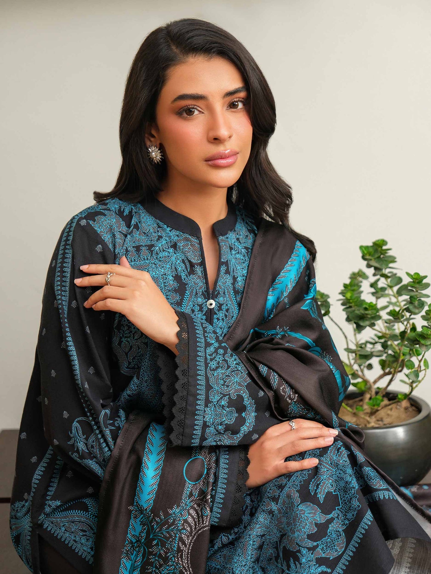 2 Piece Khaddar Suit-Printed (Unstitched)