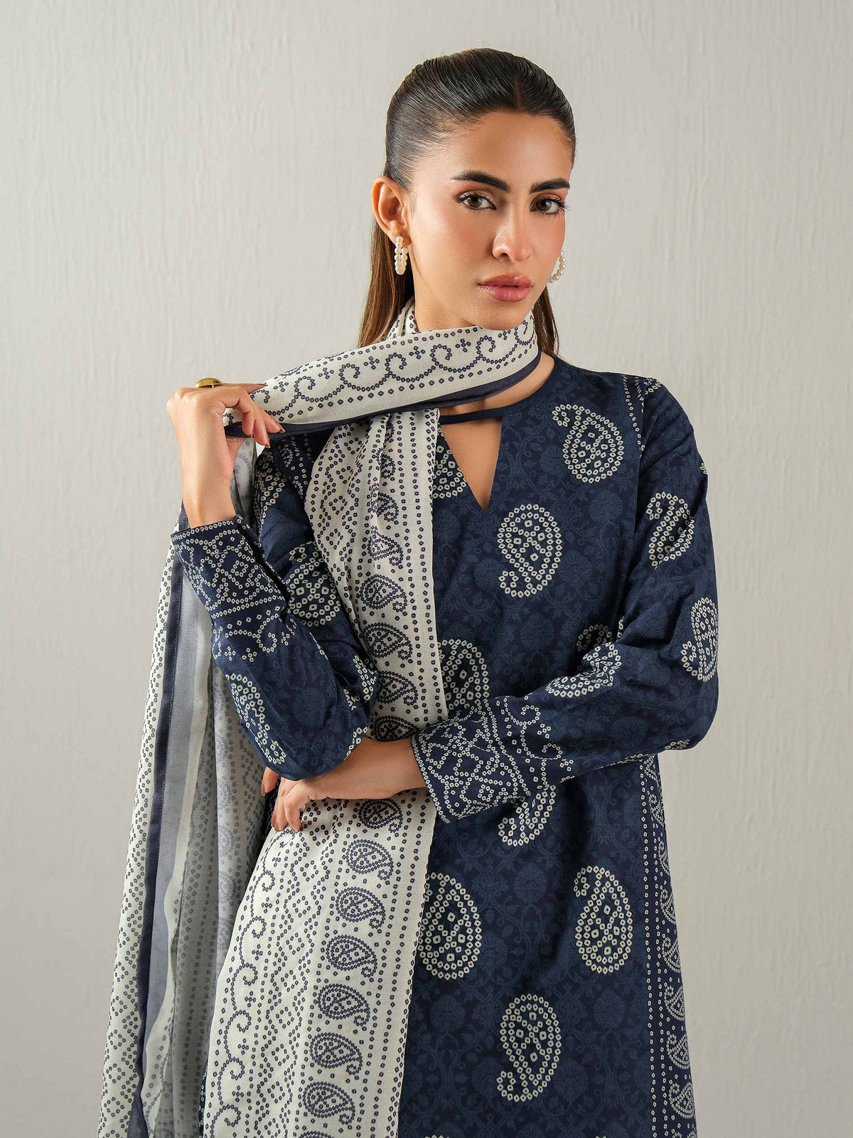 2 Piece Slub Khaddar Paste Suit (Unstitched)