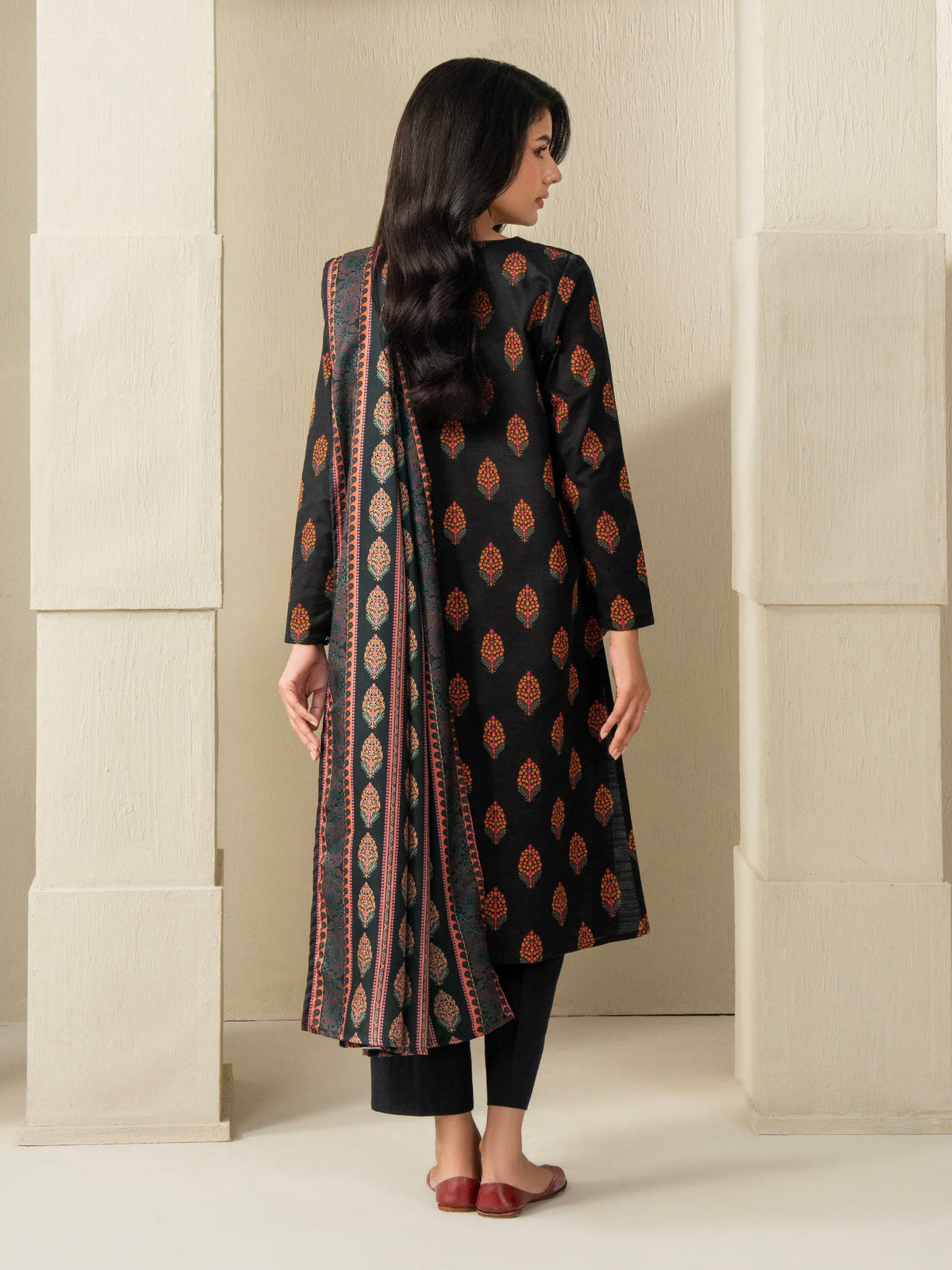 2 Piece Khaddar Suit-Printed (Unstitched)