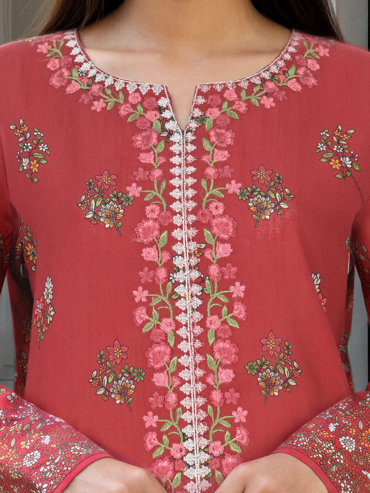 3 Piece Slub Khaddar Suit- Embroidered (Unstitched)
