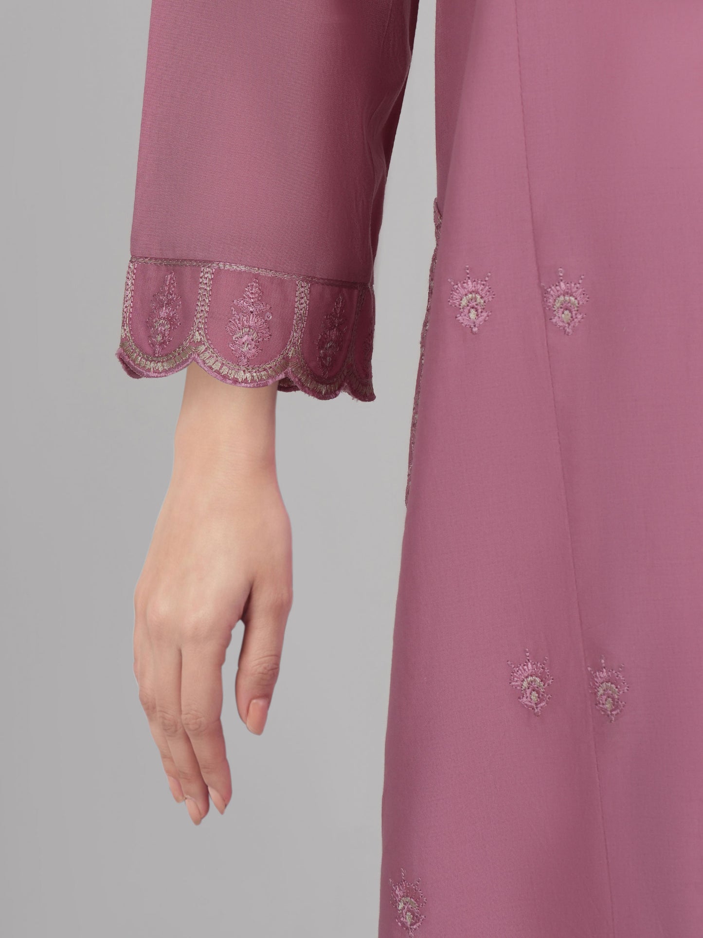 3 Piece Lawn Suit- Embroidered (Unstitched)