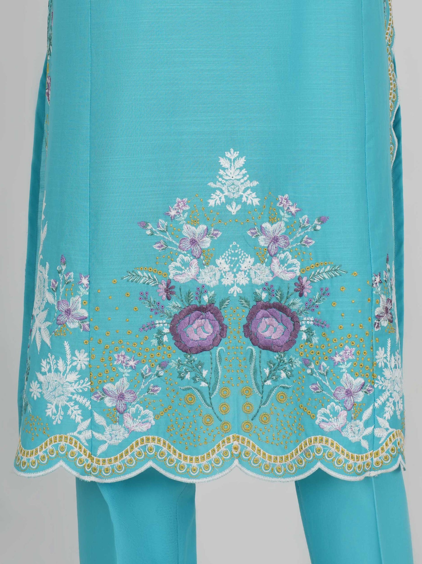 3 Piece Lawn Suit- Embroidered (Unstitched)