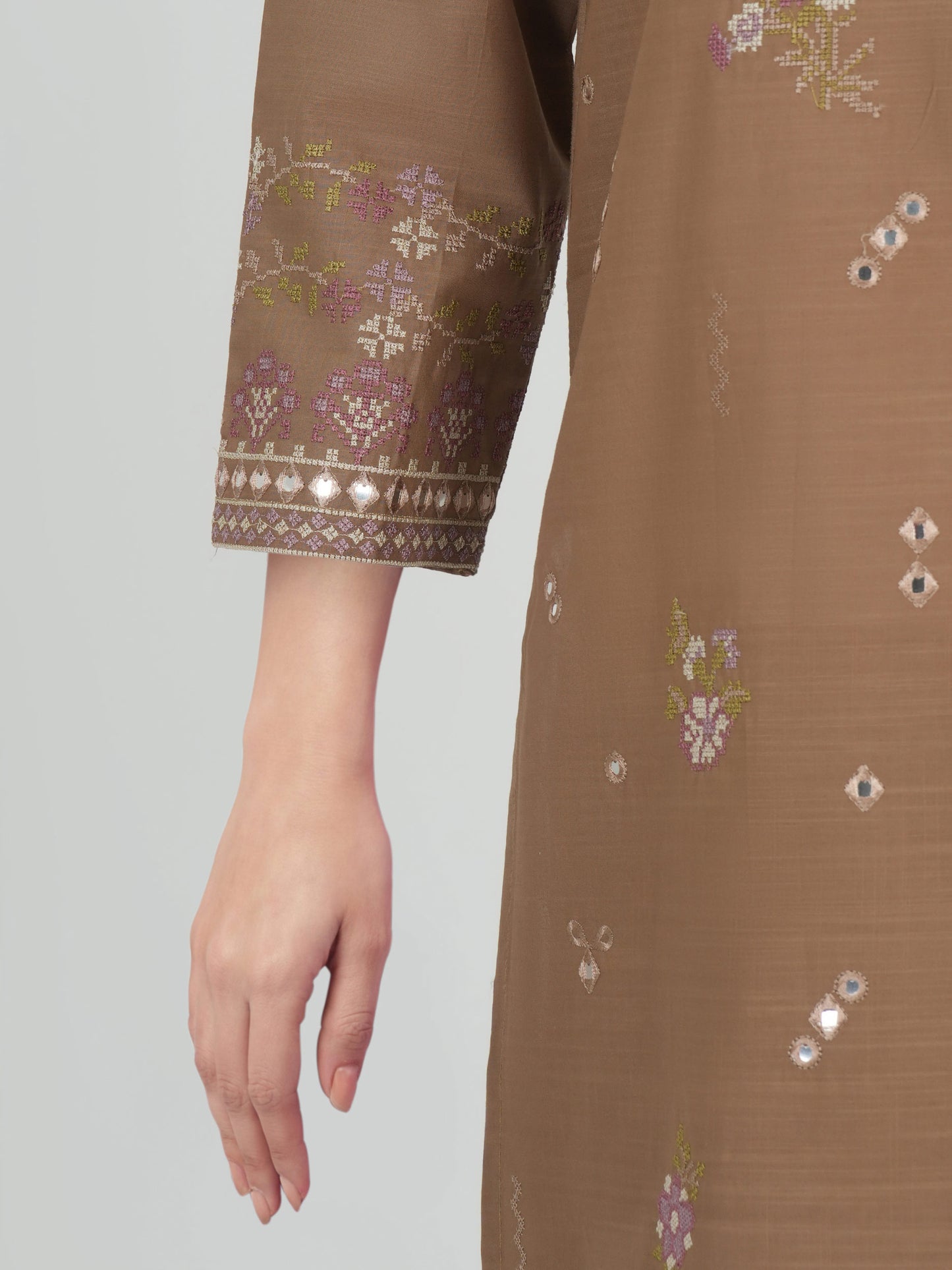 3 Piece Lawn Suit- Embroidered (Unstitched)