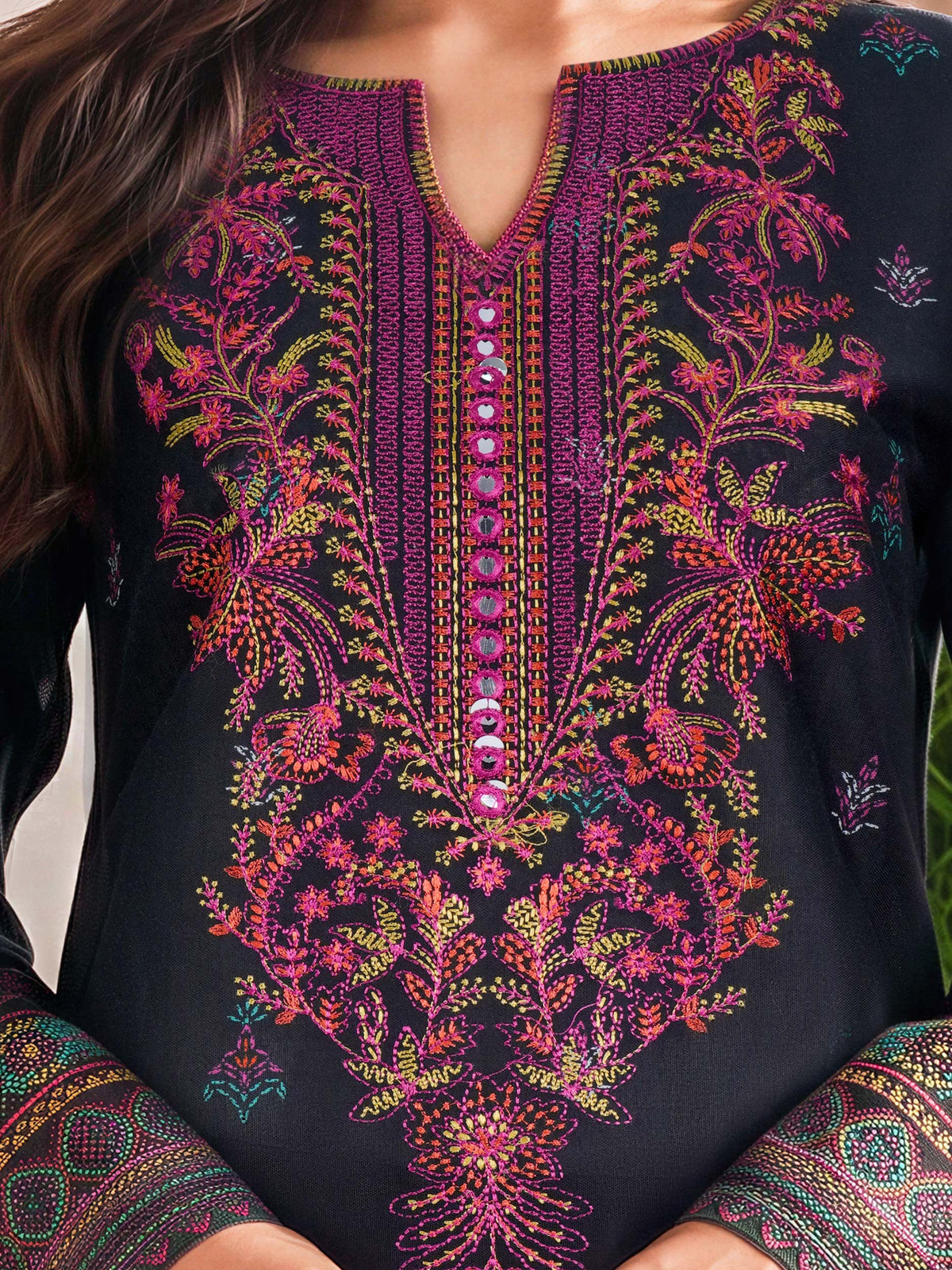 3 Piece Slub Khaddar Suit- Embroidered (Unstitched)