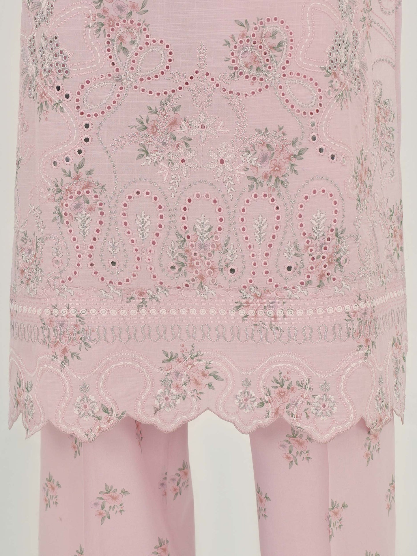 3 Piece Lawn Suit- Embroidered (Unstitched)