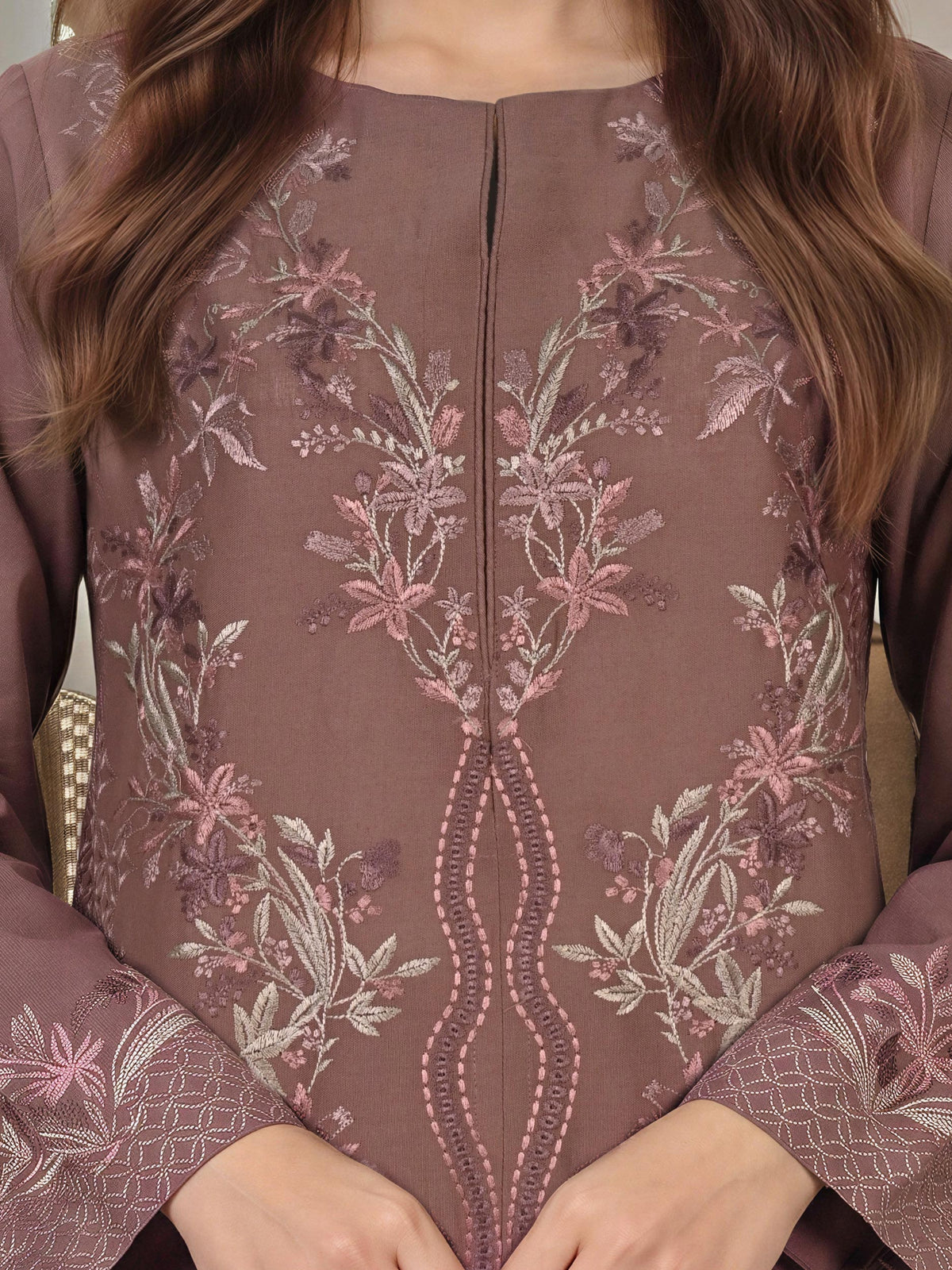 3 Piece Khaddar Suit- Embroidered (Unstitched)