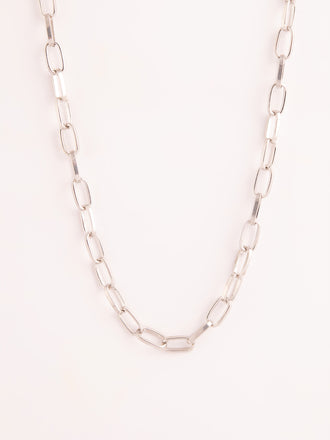 classic-loop-necklace