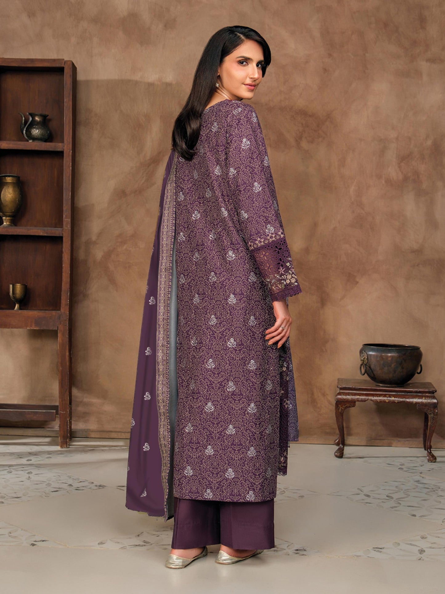 3 Piece Khaddar Suit-Embroidered (Unstitched)