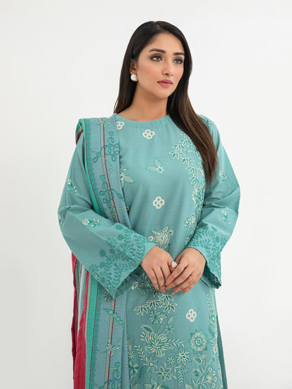 2 Piece Khaddar Suit-Embroidered (Pret)