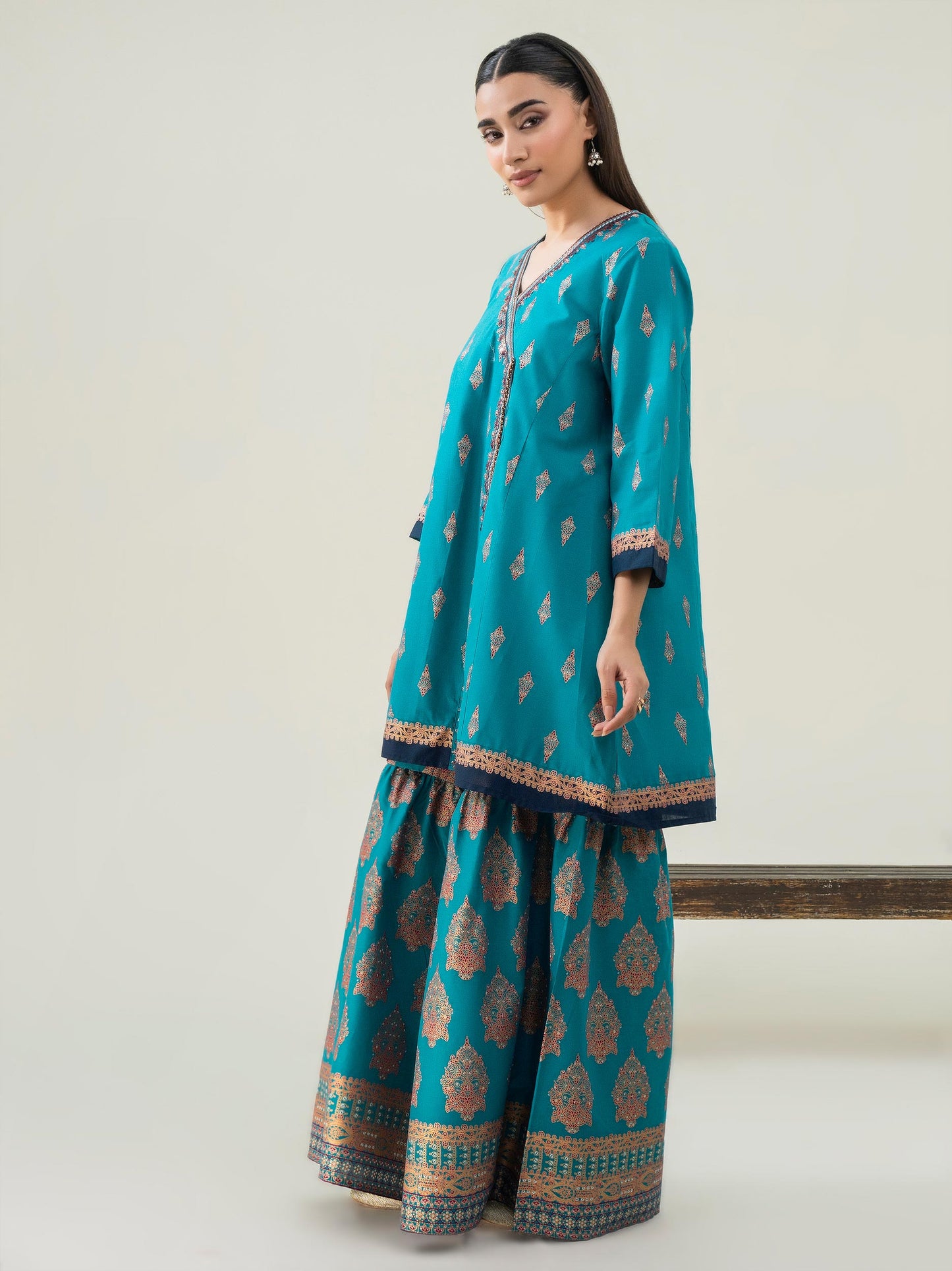2 Piece Lawn Suit-Embroidered (Pret)