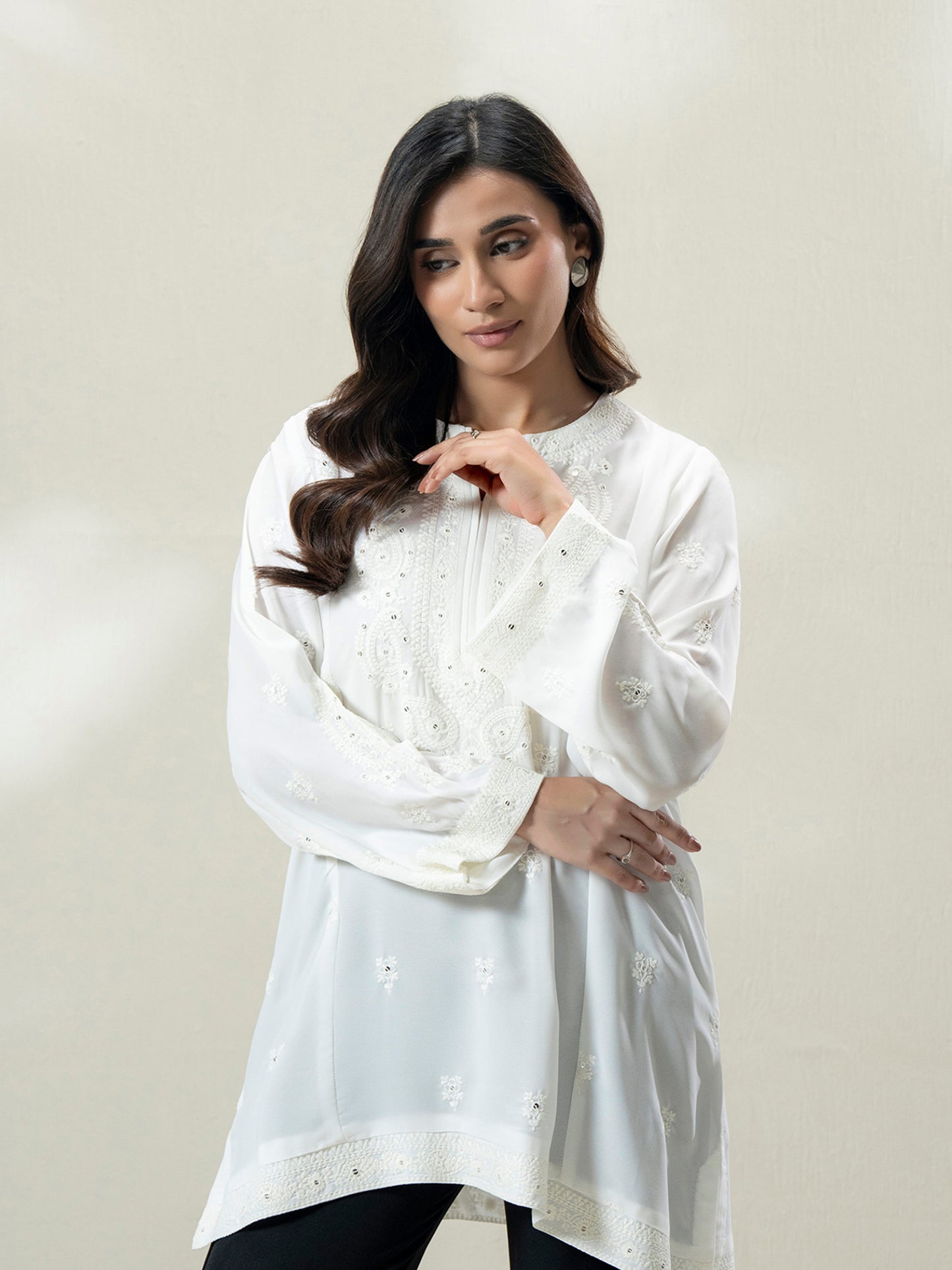 Grip Kurti- Embroidered (Pret)