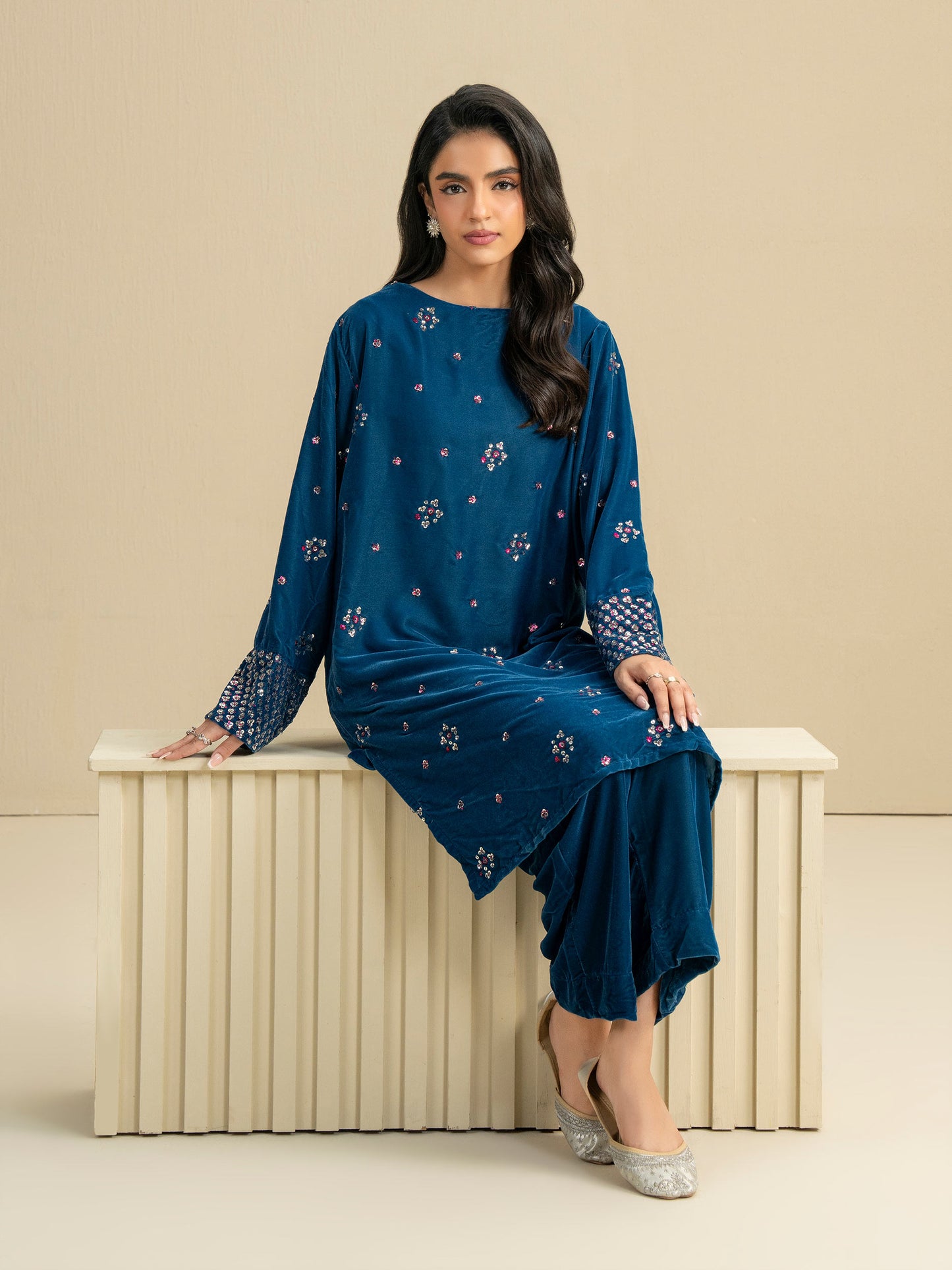 2 Piece Velvet Suit-Embellished (Pret)
