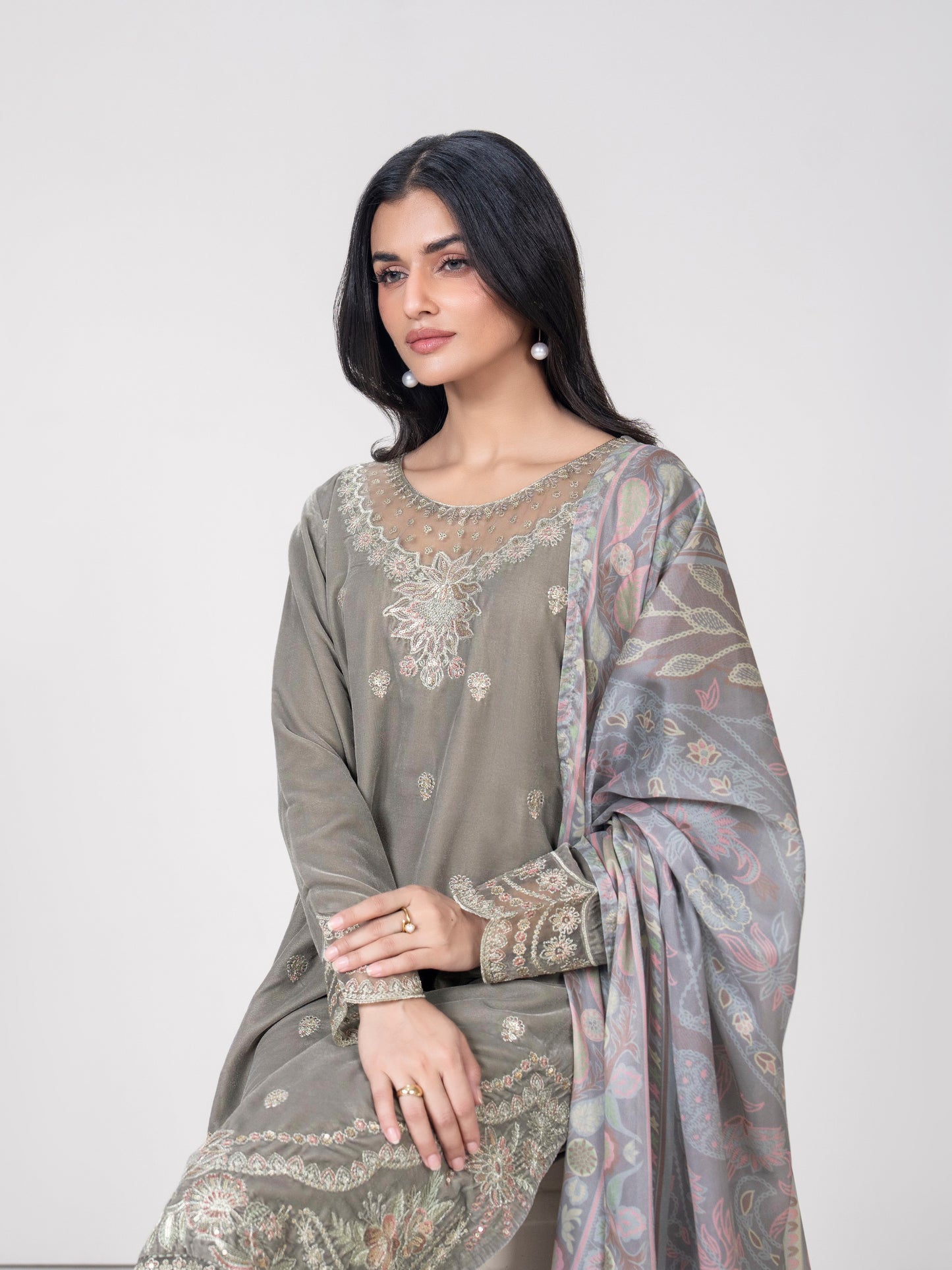 3 Piece Velvet Suit- Embroidered (Pret)