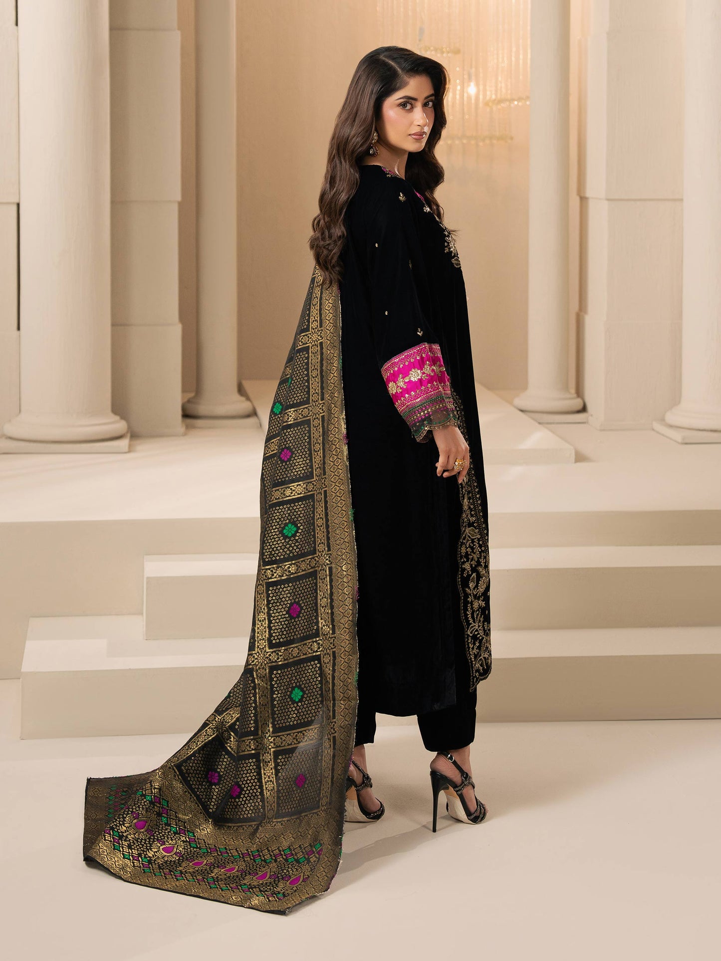 3 Piece Velvet Suit-Embroidered (Pret)