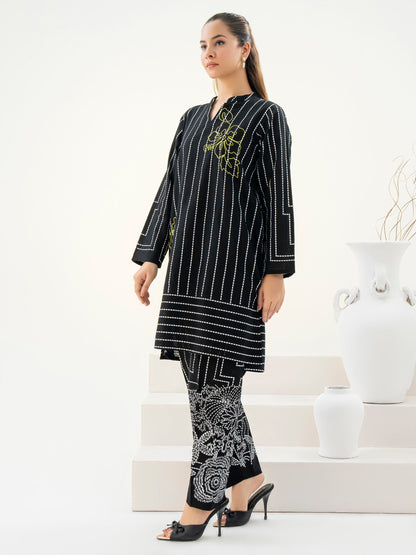 2 Piece Khaddar Suit-Embroidered (Pret)