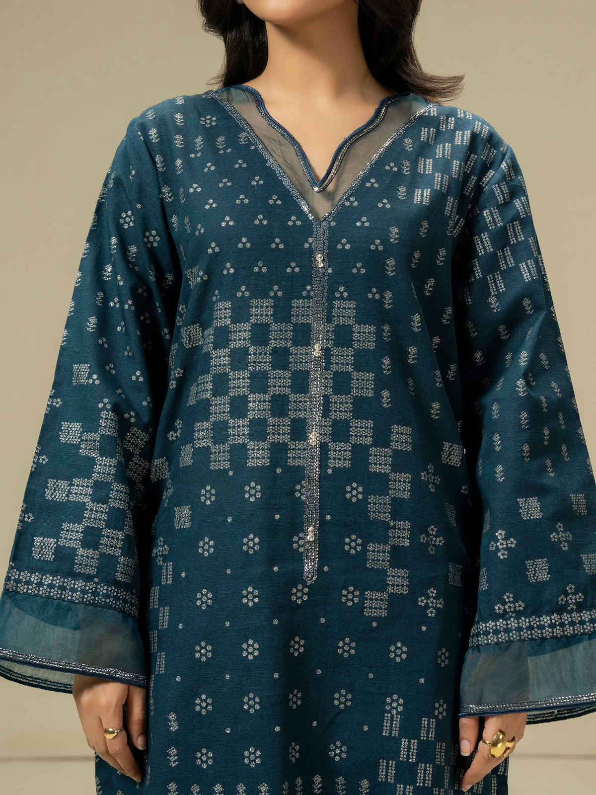 2 Piece Khaddar Suit-Embellished (Pret)