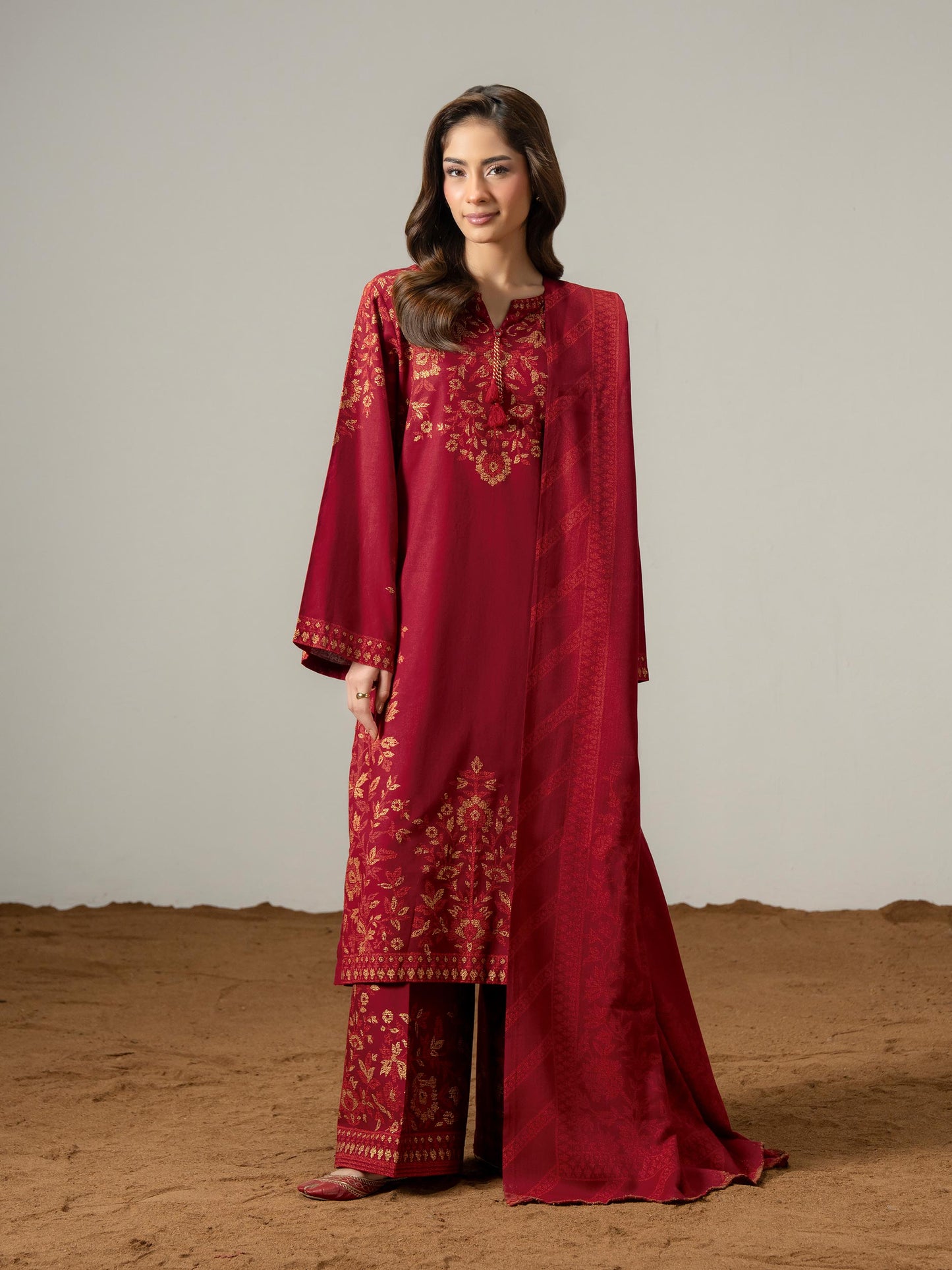 3 Piece Khaddar Suit-Paste Print (Pret)