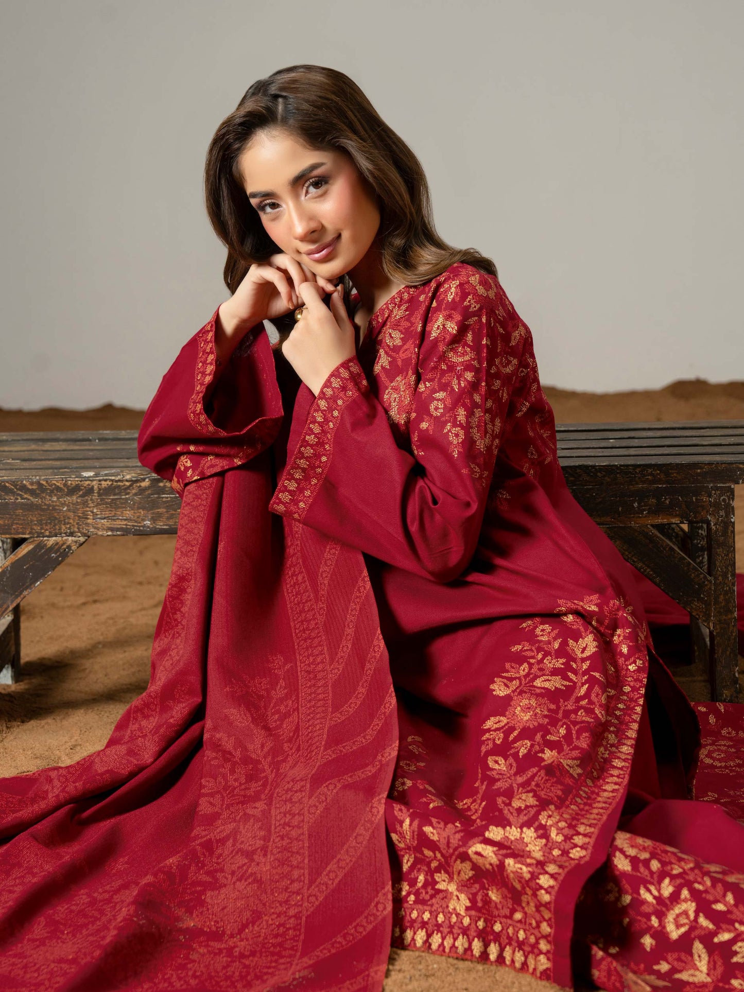 3 Piece Khaddar Suit-Paste Print (Pret)