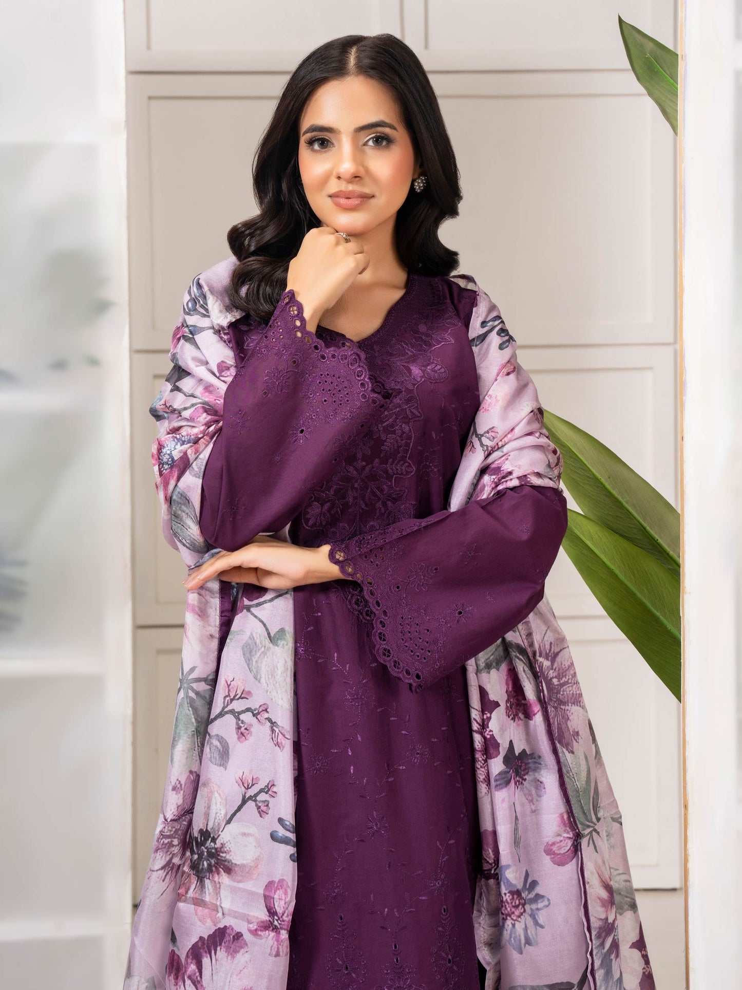 3 Piece Lawn Suit-Embroidered (Pret)