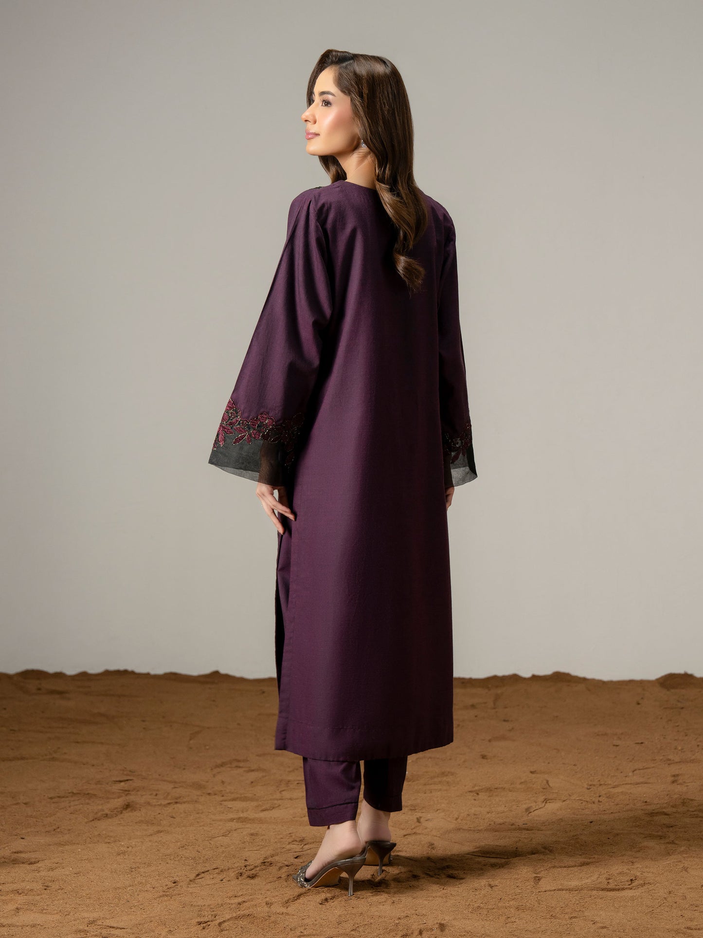 2 Piece Yarn Dyed Suit-Embroidered (Pret)