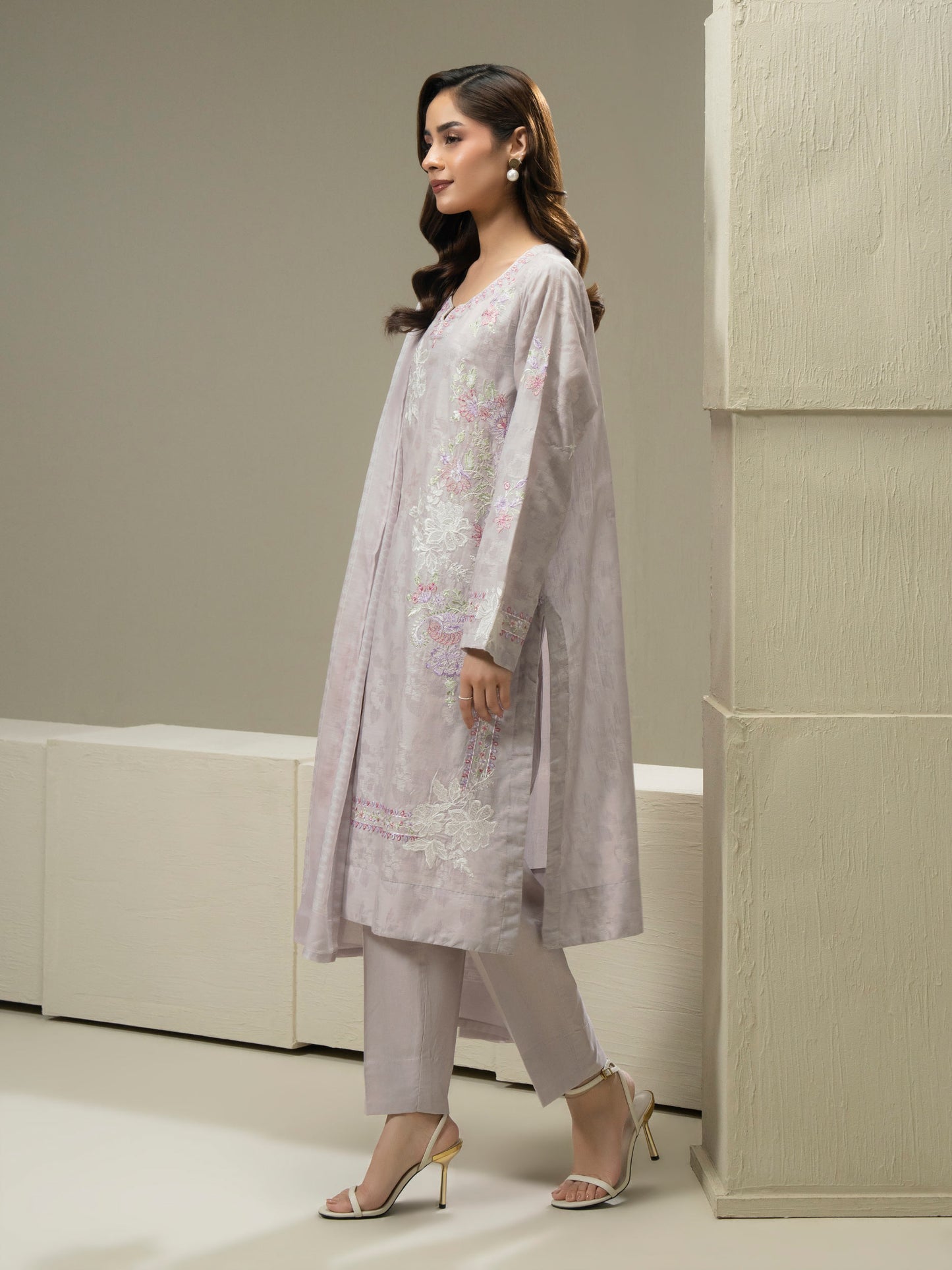 3 Piece Jacquard Suit-Embroidered (Pret)