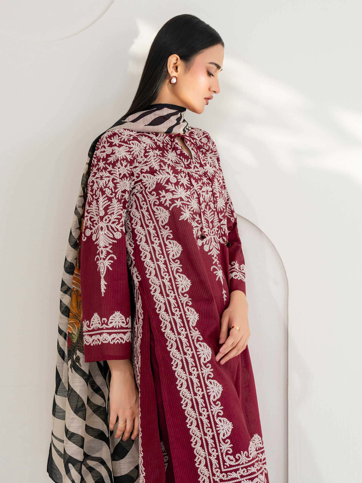 3 Piece Lawn Suit-Printed (Pret)