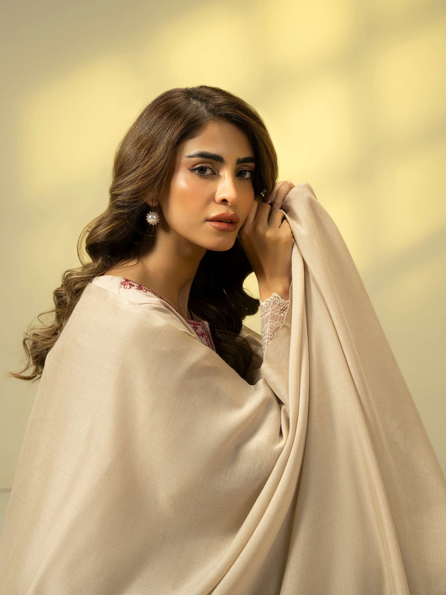 3 Piece Khaddar Suit-Embroidered (Pret)