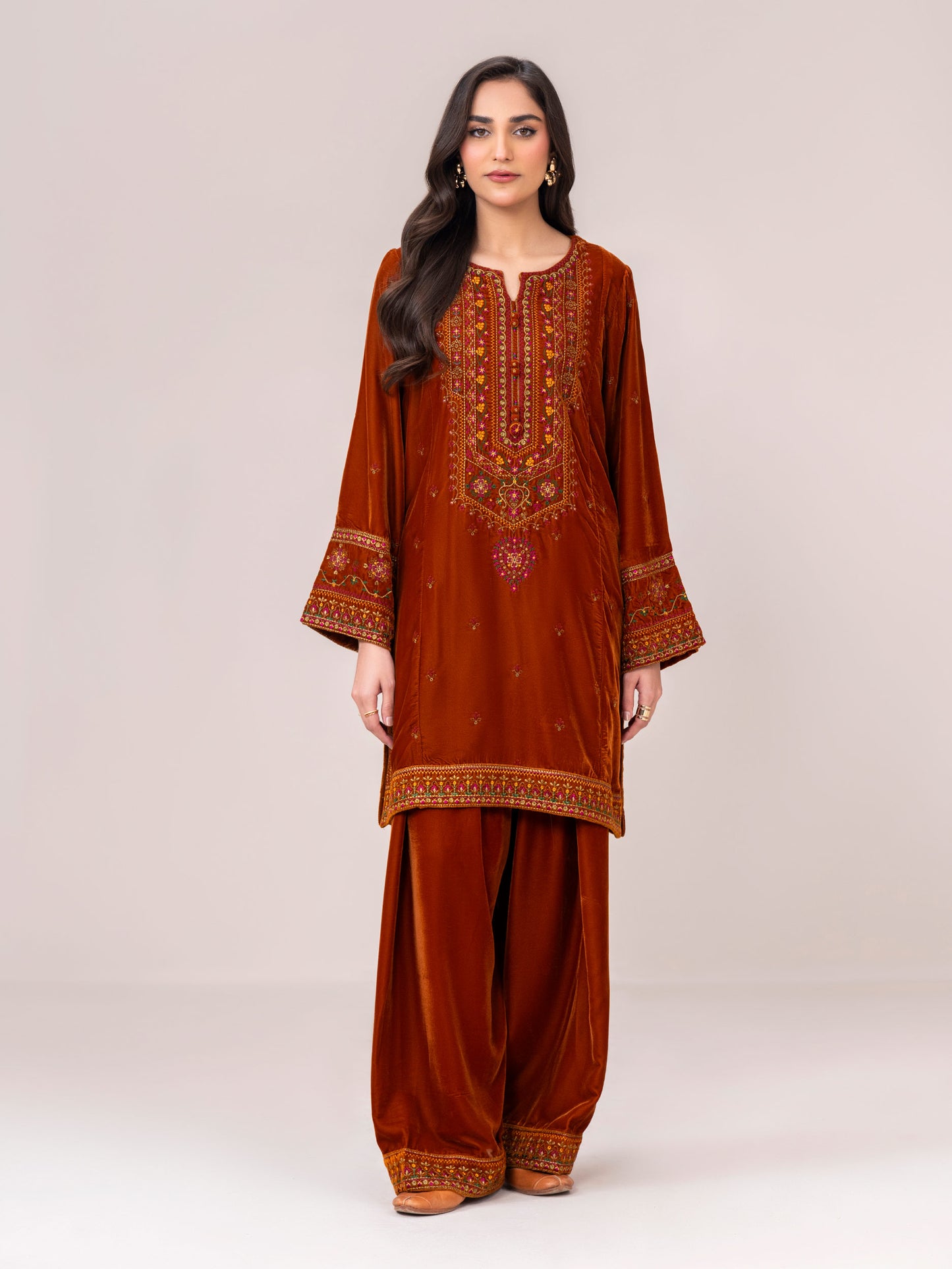 2-Piece Velvet Suit- Embroidered (Pret)