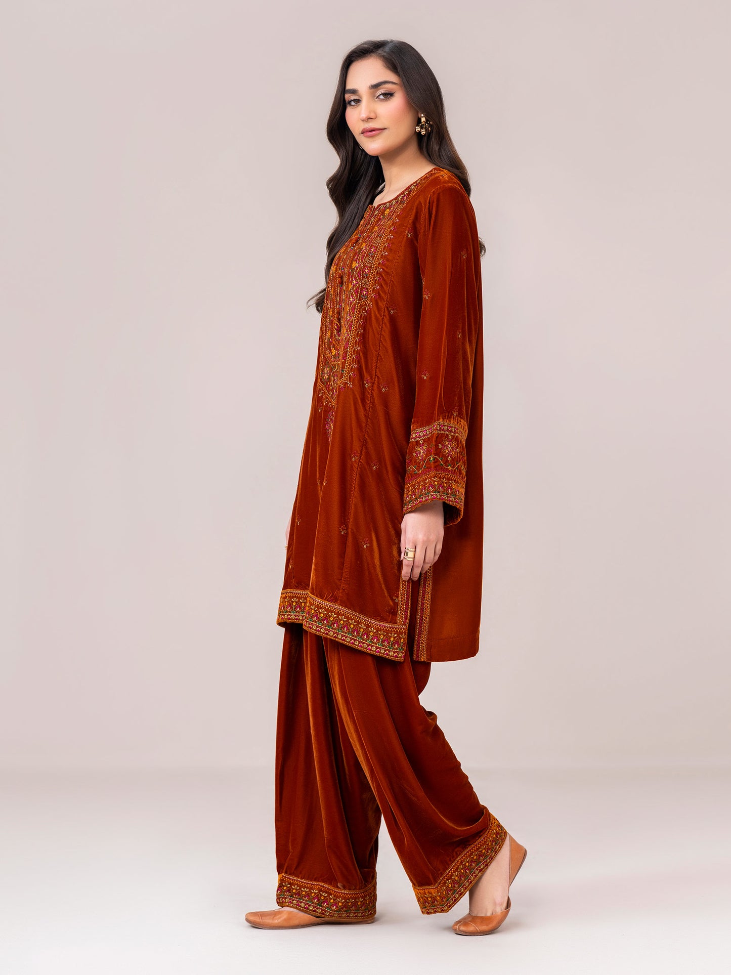 2-Piece Velvet Suit- Embroidered (Pret)
