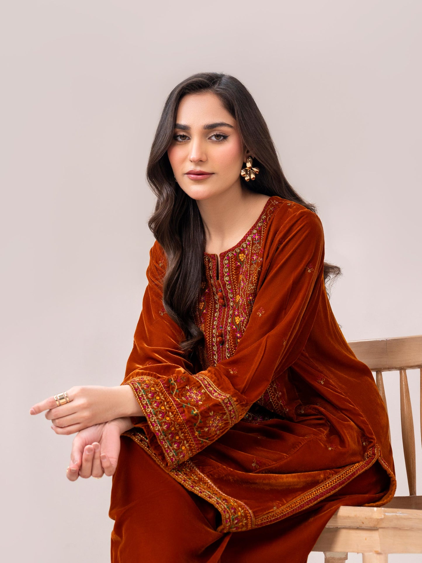 2-Piece Velvet Suit- Embroidered (Pret)