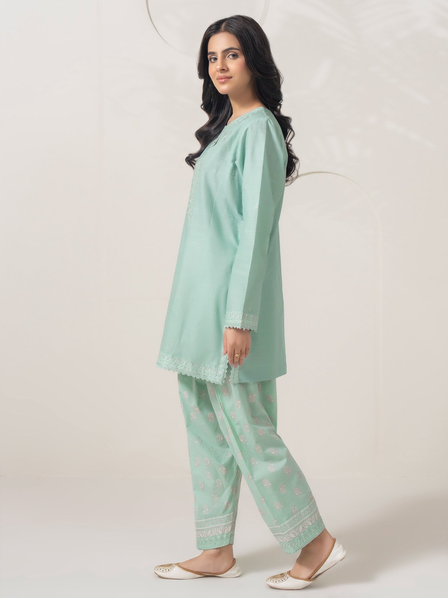 2 Piece Lawn Suit-Embroidered (Pret)