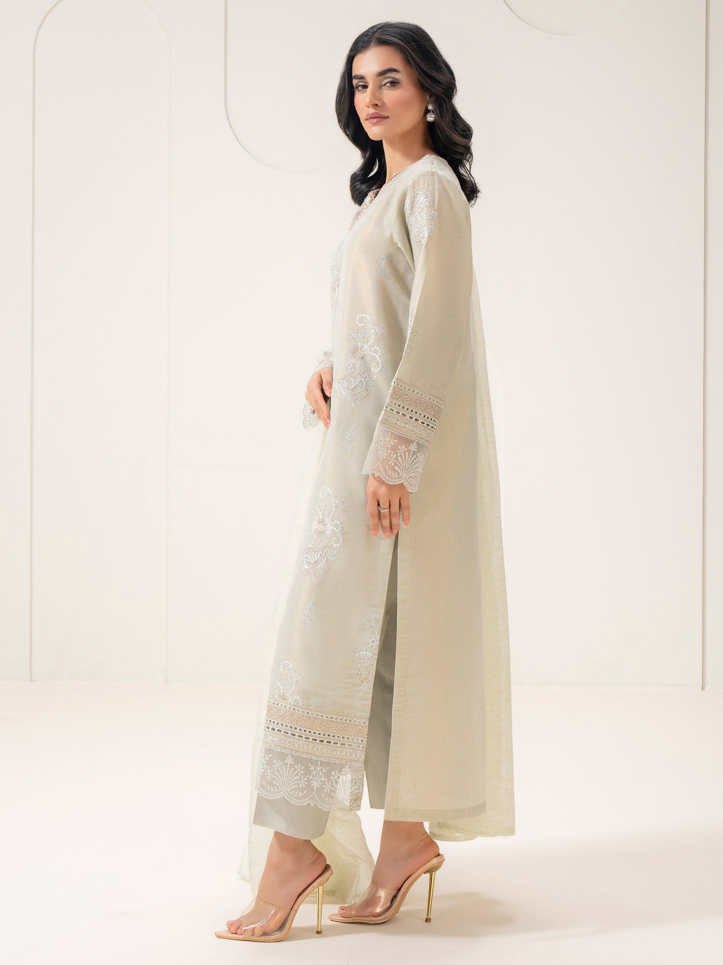 3 Piece Zari Suit-Embroidered (Pret)