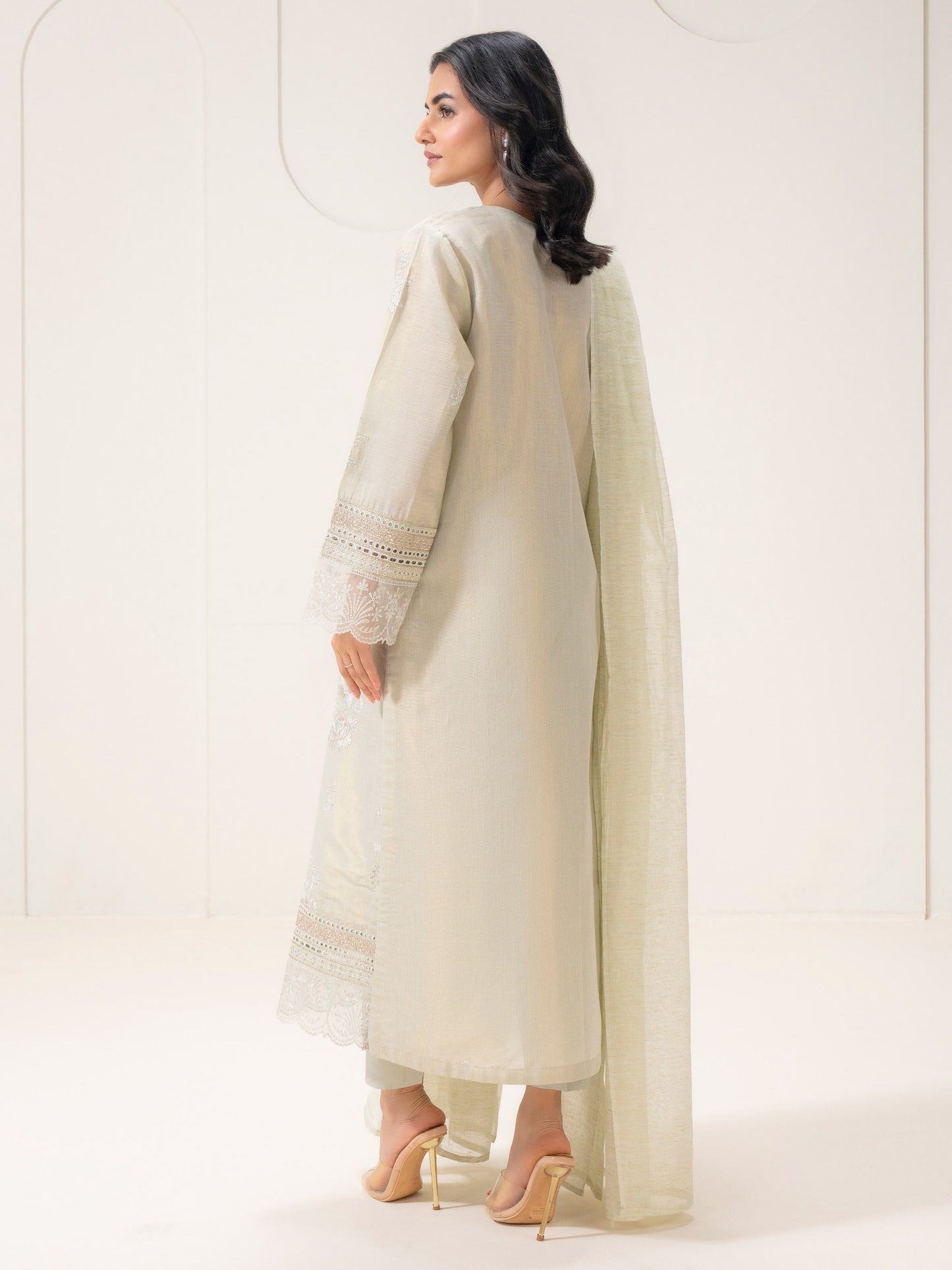 3 Piece Zari Suit-Embroidered (Pret)