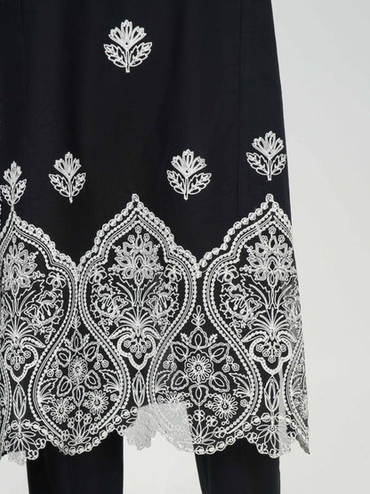 3 Piece Lawn Slub Suit- Embroidered (Pret)
