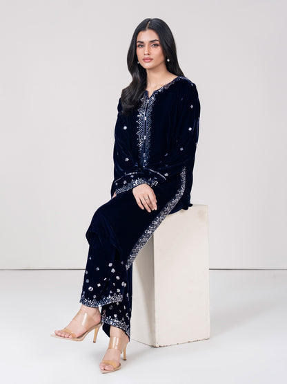 2 Piece Velvet Suit (Pret)