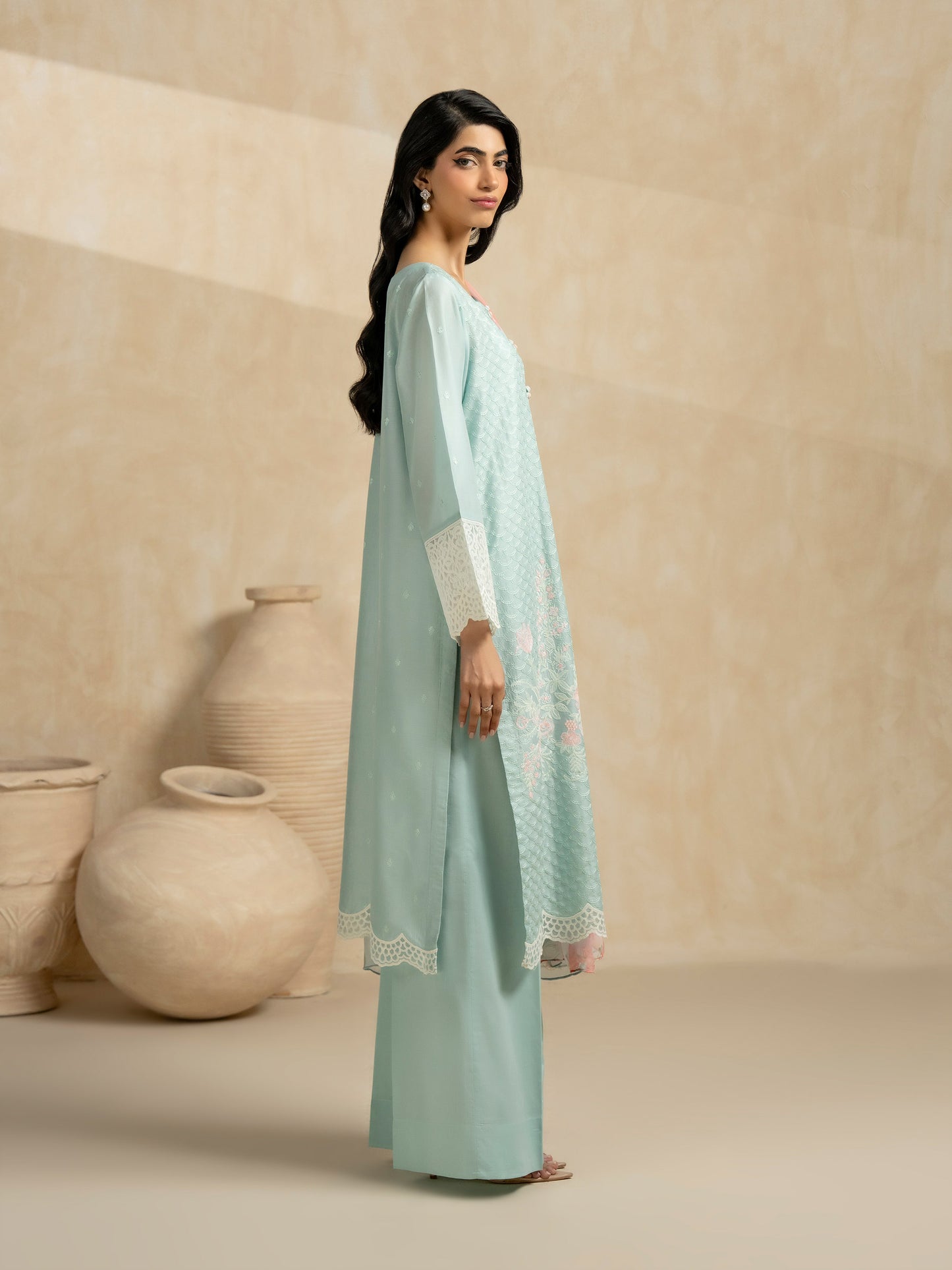 3 Piece Lawn Suit-Embroidered (Pret)