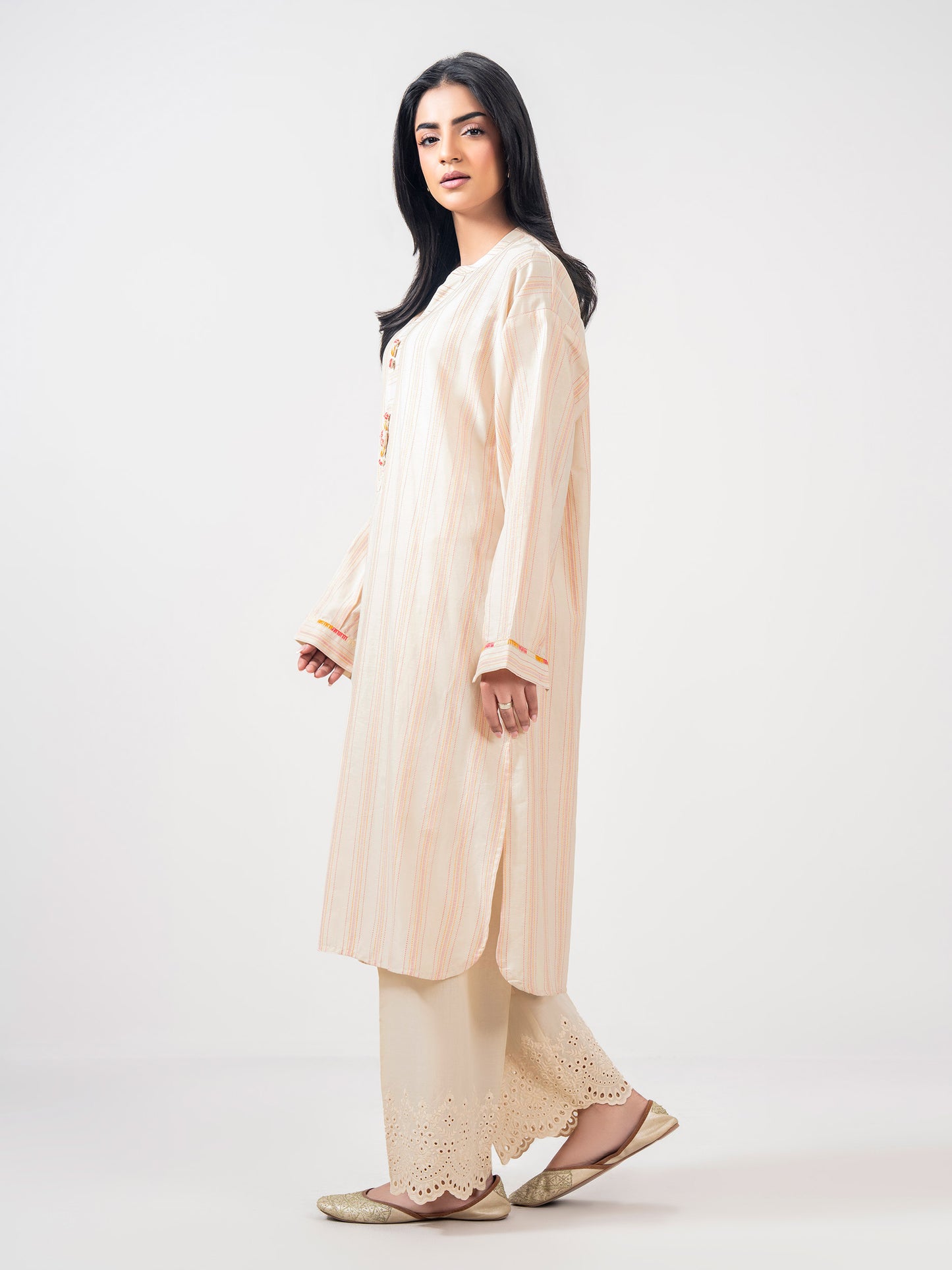 2 Piece Yarn Dyed Suit- Embroidered (Pret)