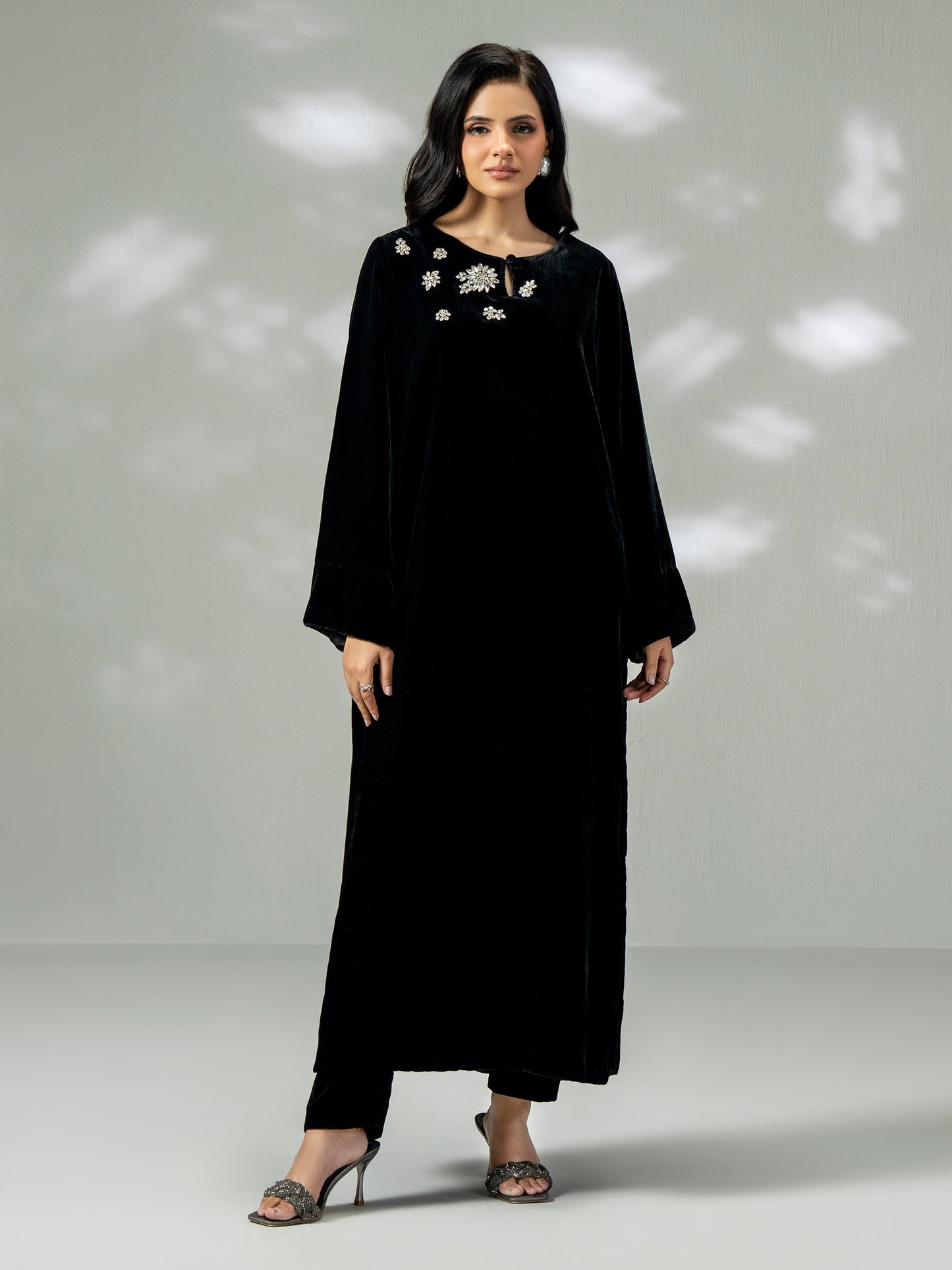2-Piece Velvet Suit (Pret)
