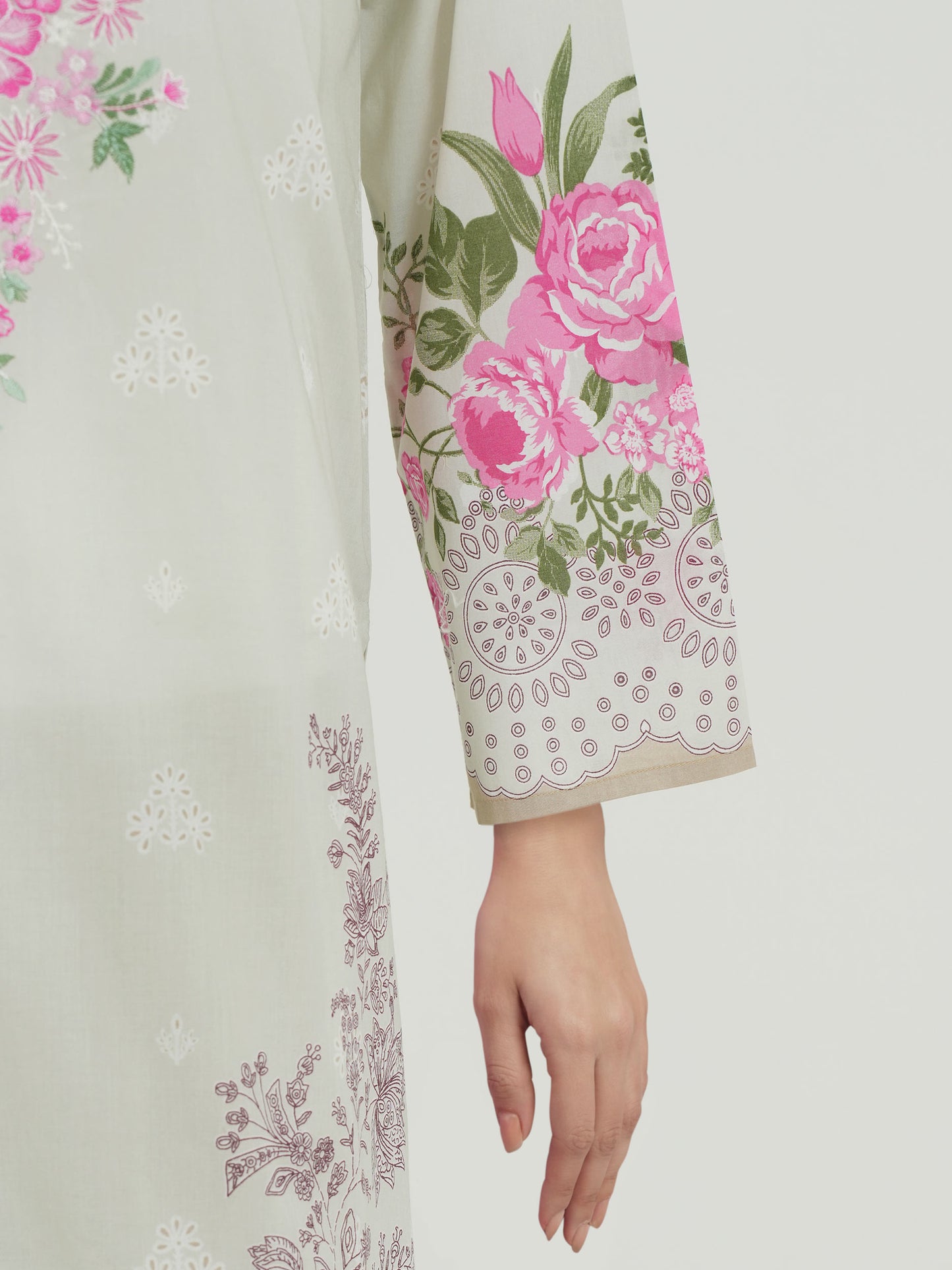 3 Piece Lawn Suit- Embroidered (Pret)