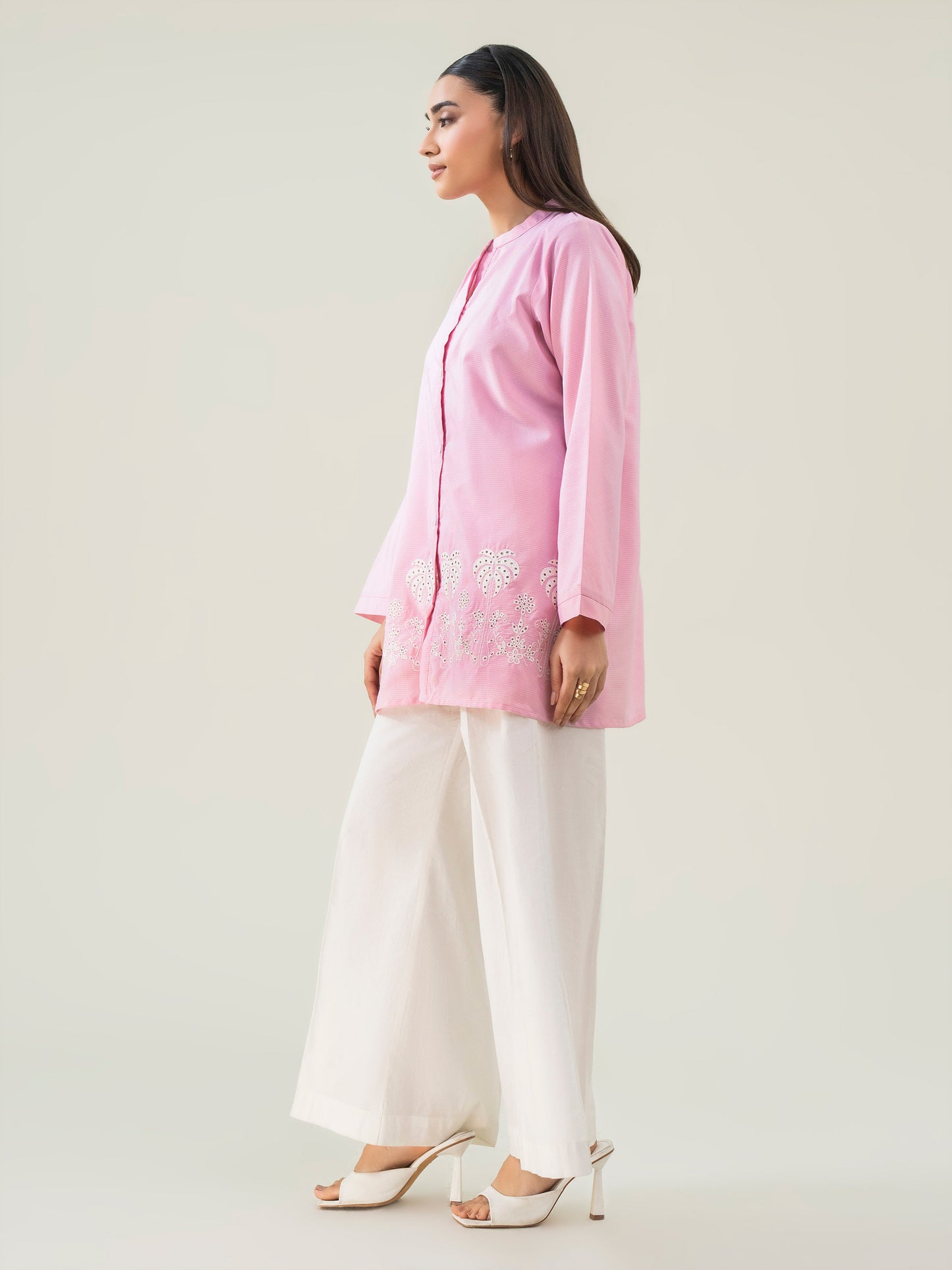 Embroidered Grip Top