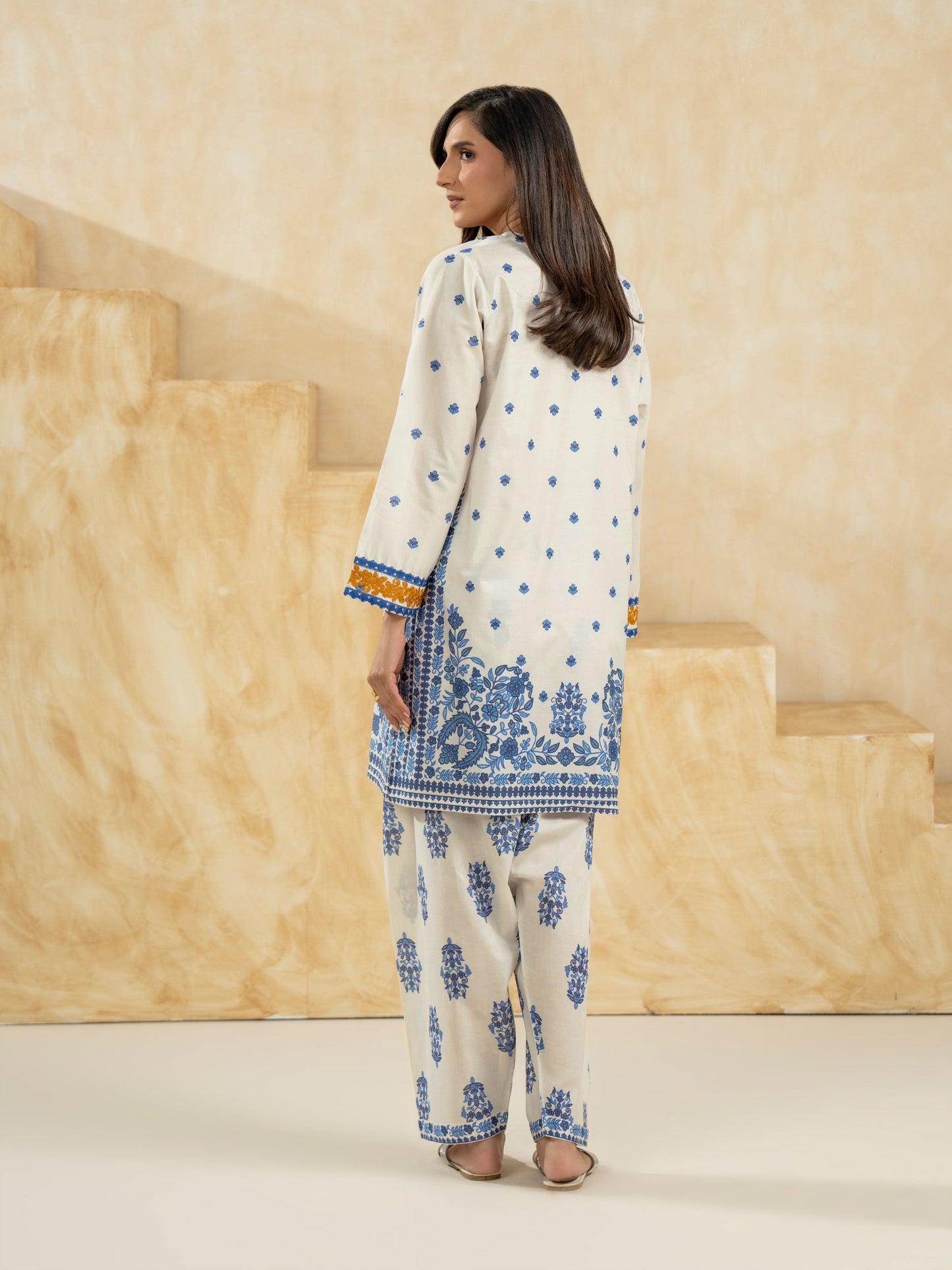 2 Piece Lawn Suit-Embroidered (Pret)