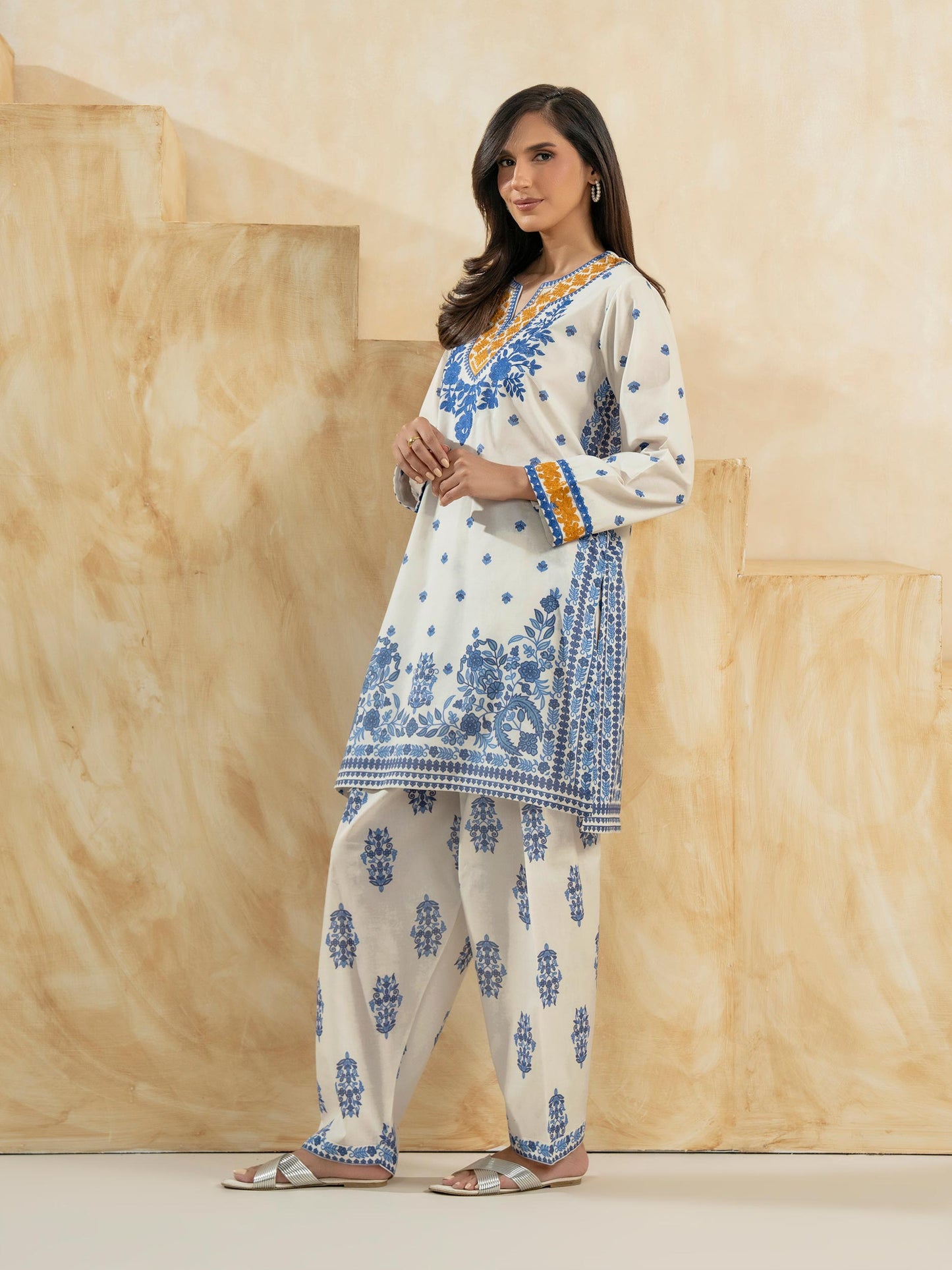 2 Piece Lawn Suit-Embroidered (Pret)