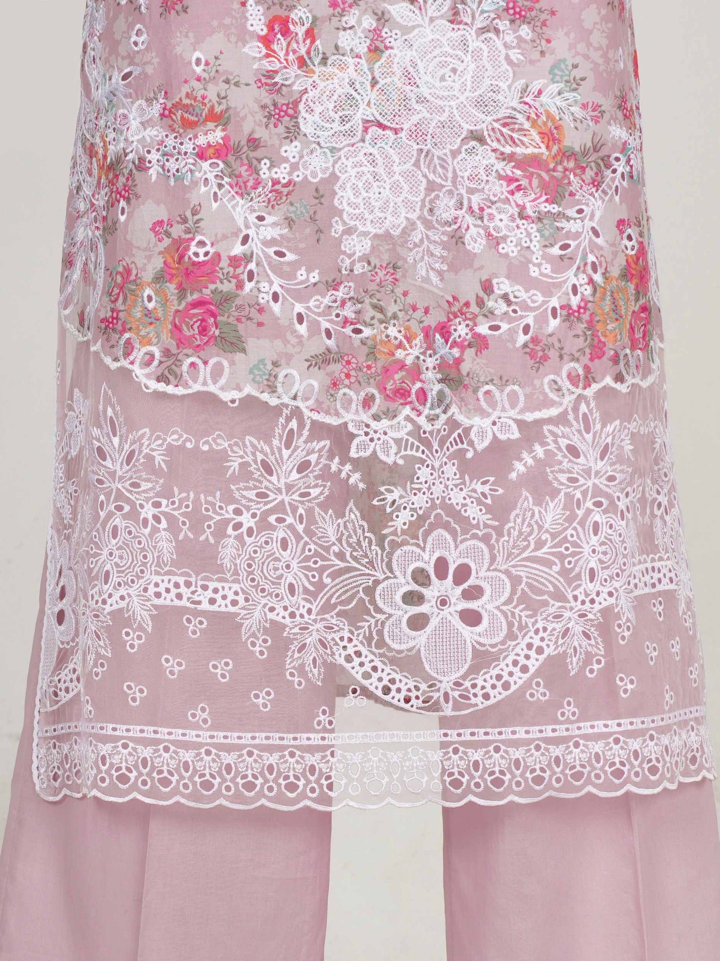 3 Piece Lawn Suit- Embroidered (Pret)