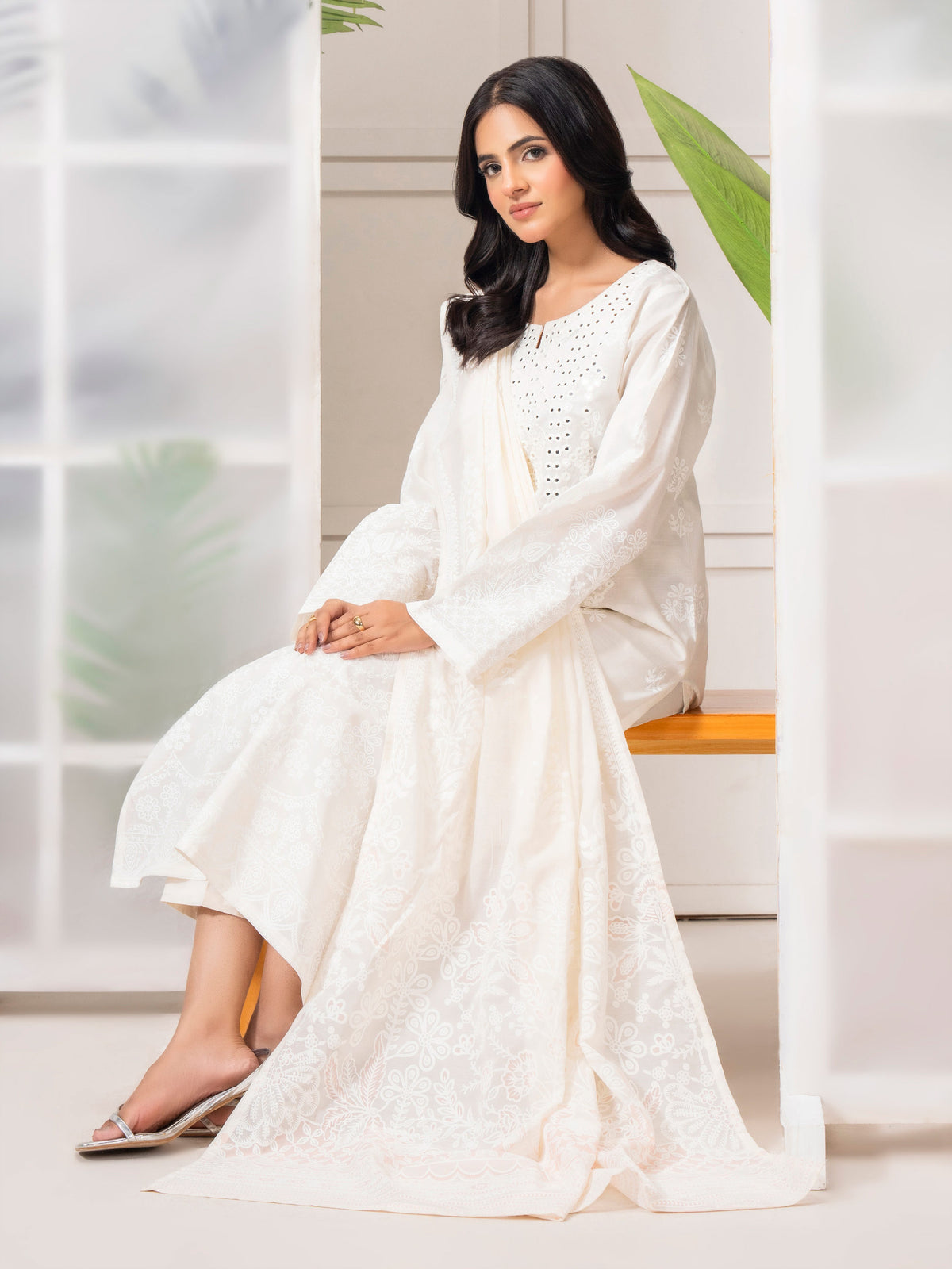 3 Piece Lawn Suit-Embroidered (Pret)