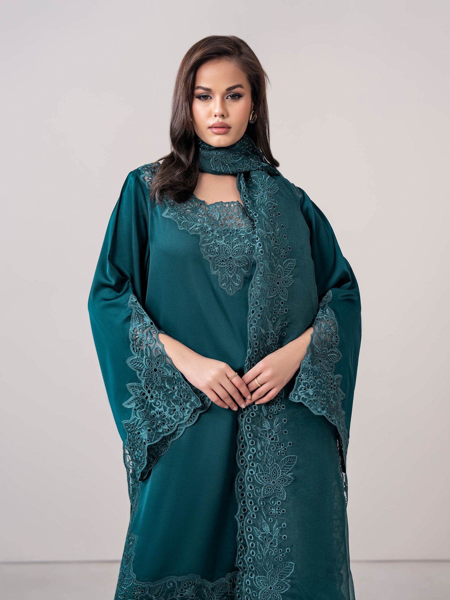 3 Piece Grip Suit- Embroidered (Pret)